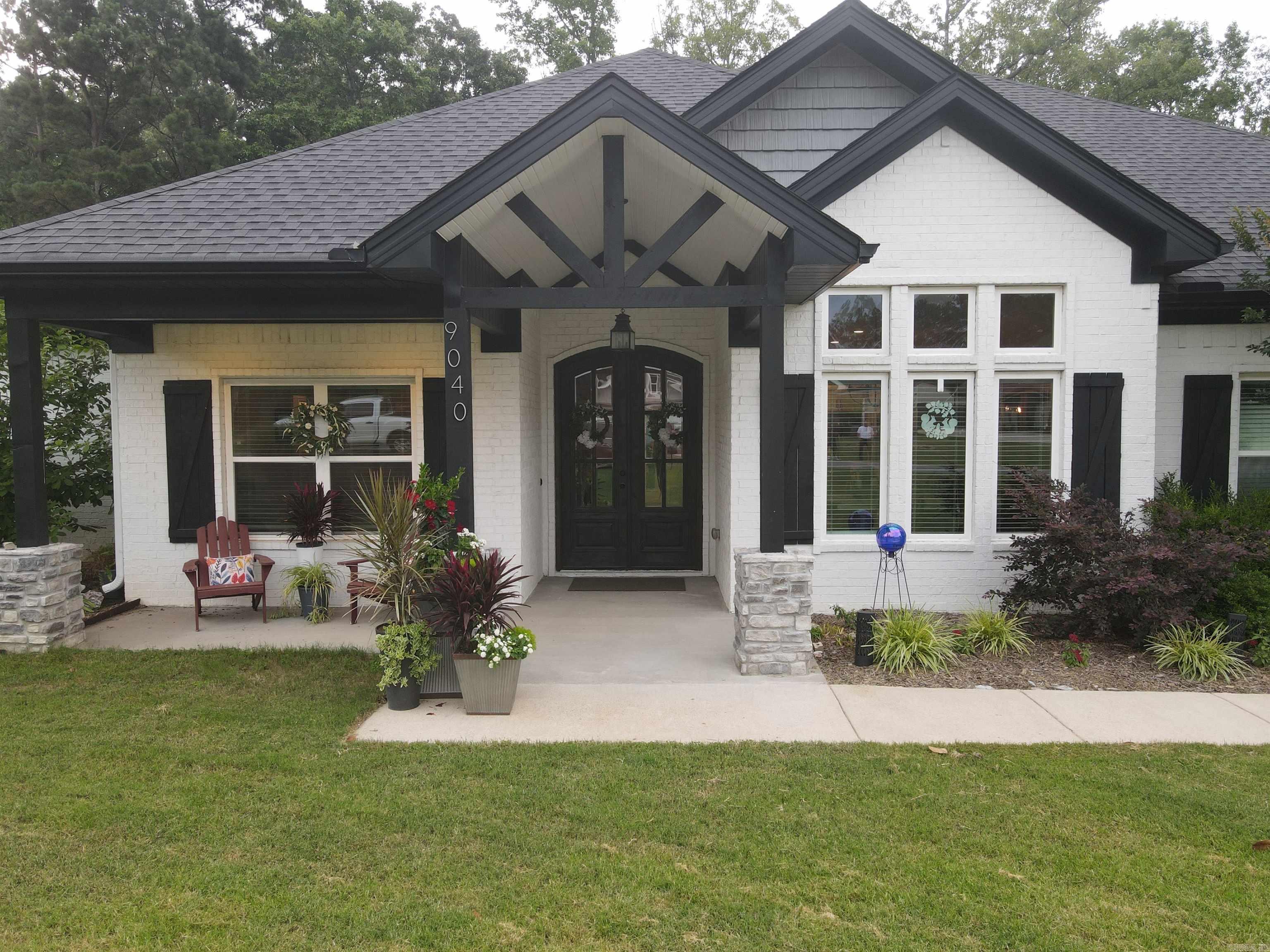 9040  Greenstone  Alexander, AR