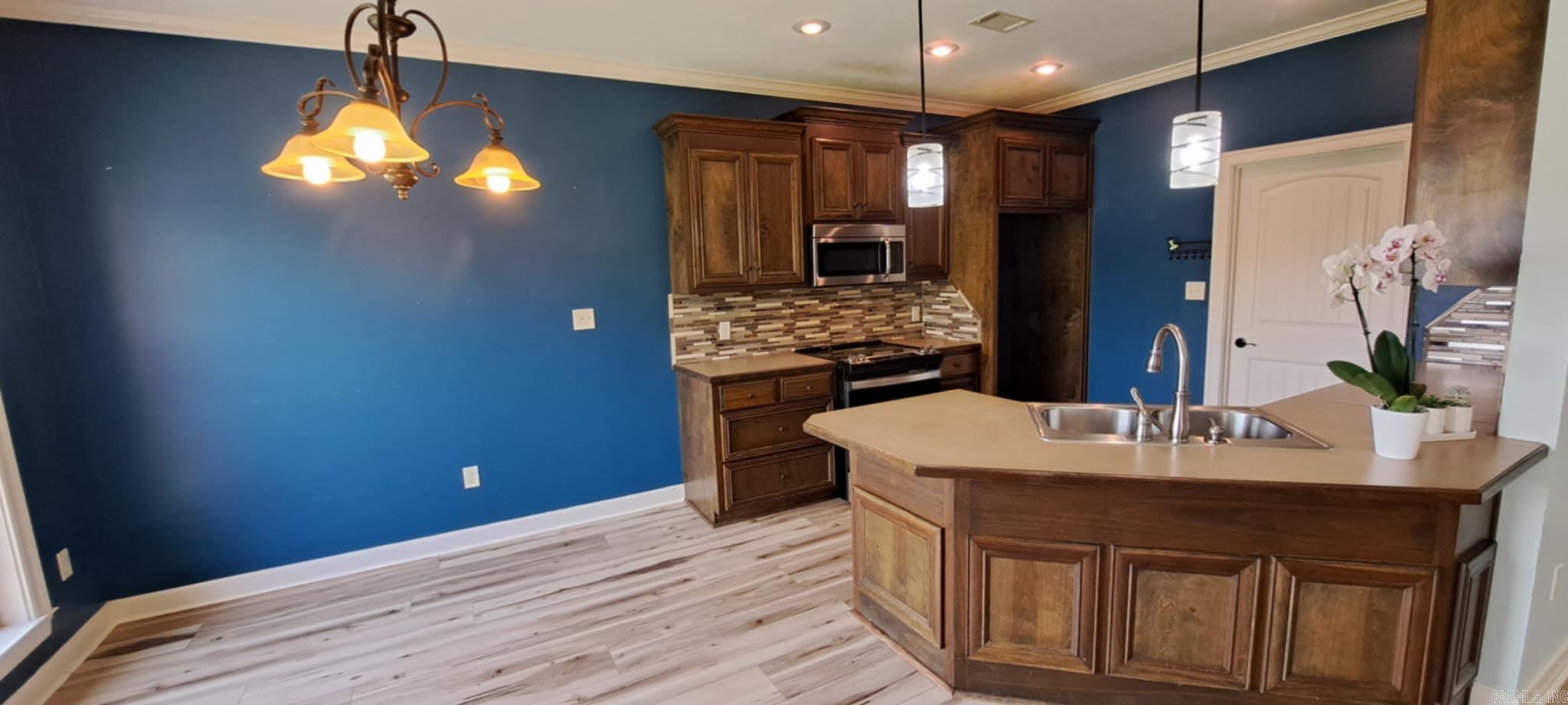 76  Oak Tree  Conway, AR