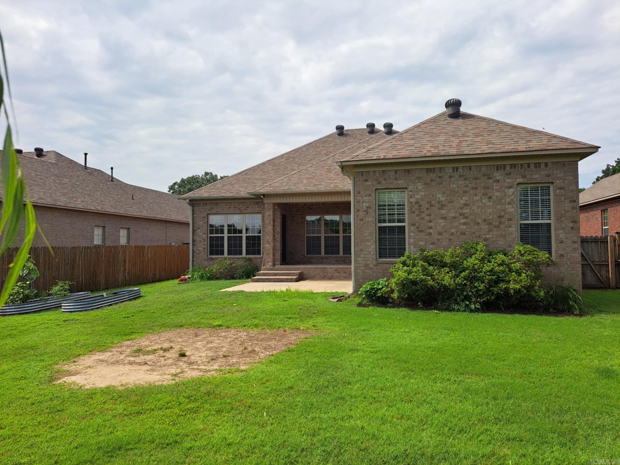 76  Oak Tree  Conway, AR