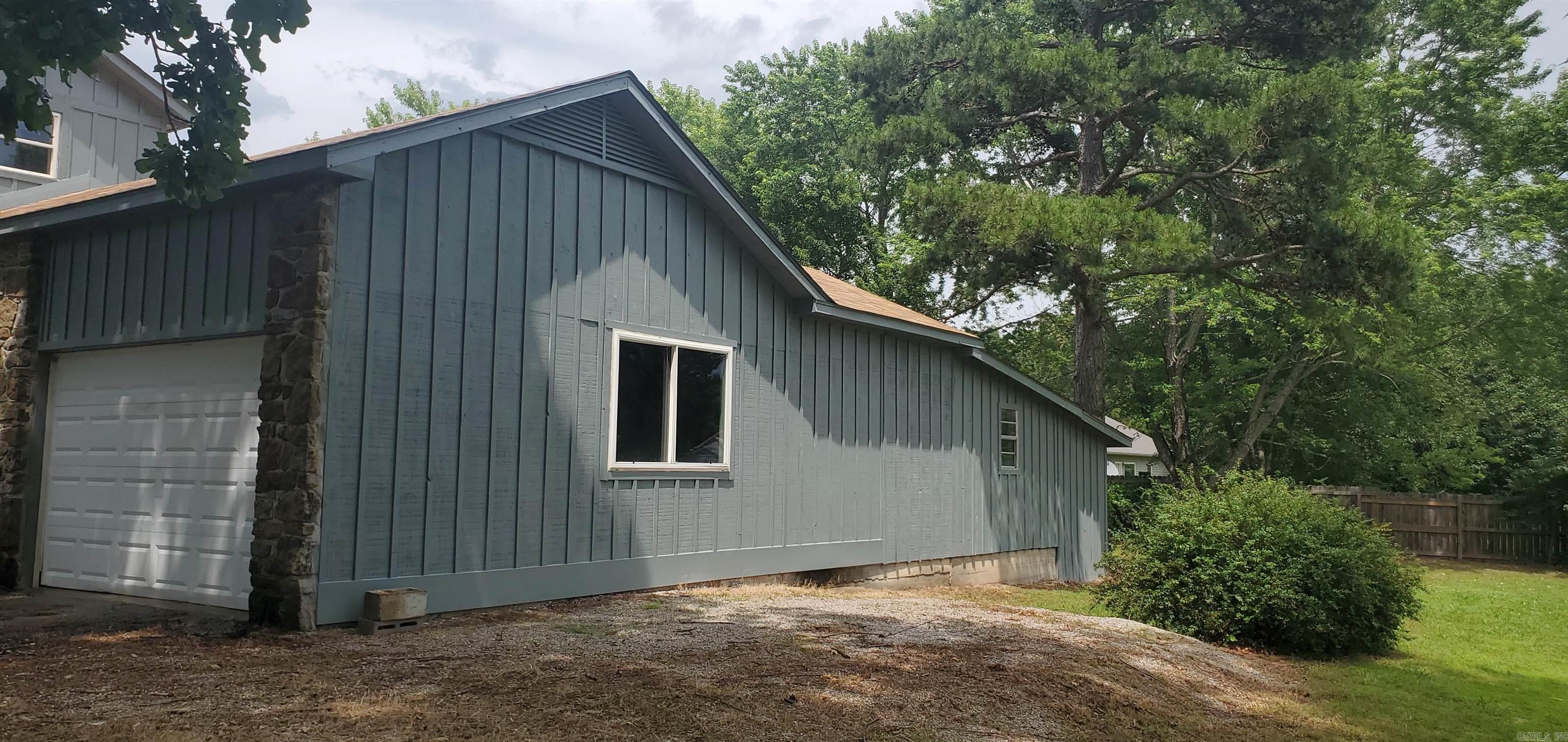 203  Altman Drive  Mountain View, AR