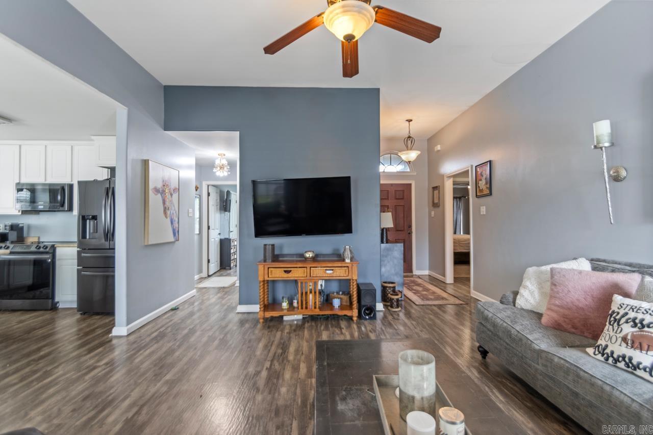 3023  Red Hawk  Alexander, AR
