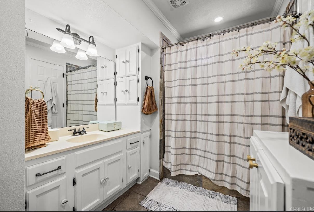 2741  Airport  Hot Springs, AR