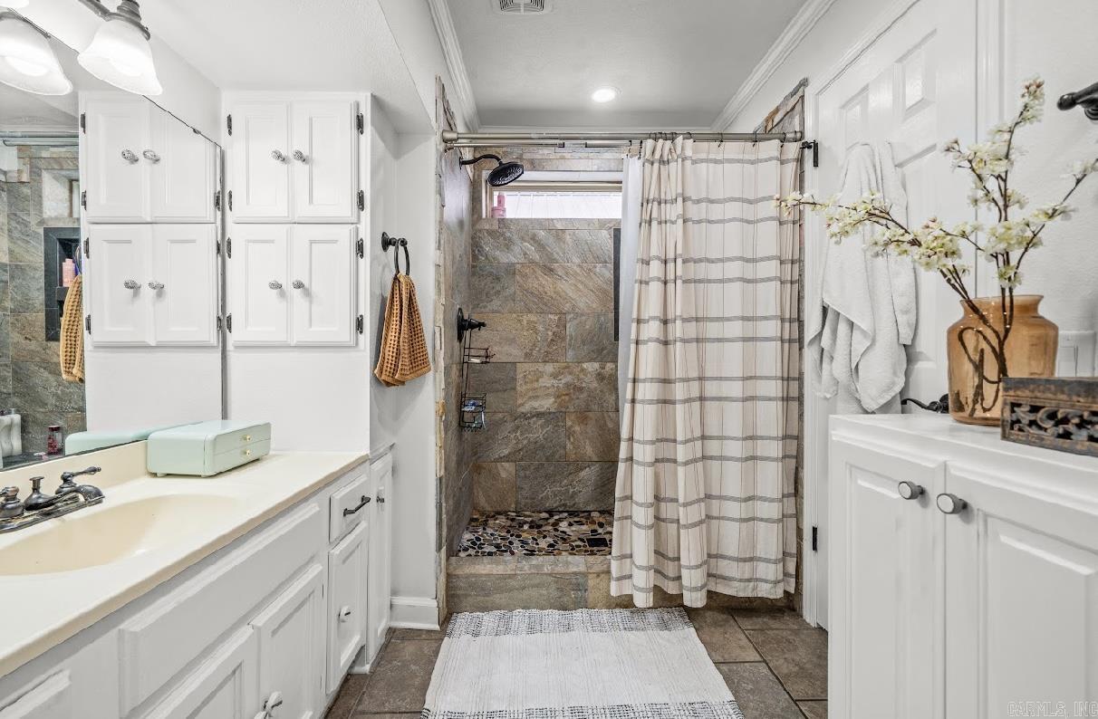 2741  Airport  Hot Springs, AR