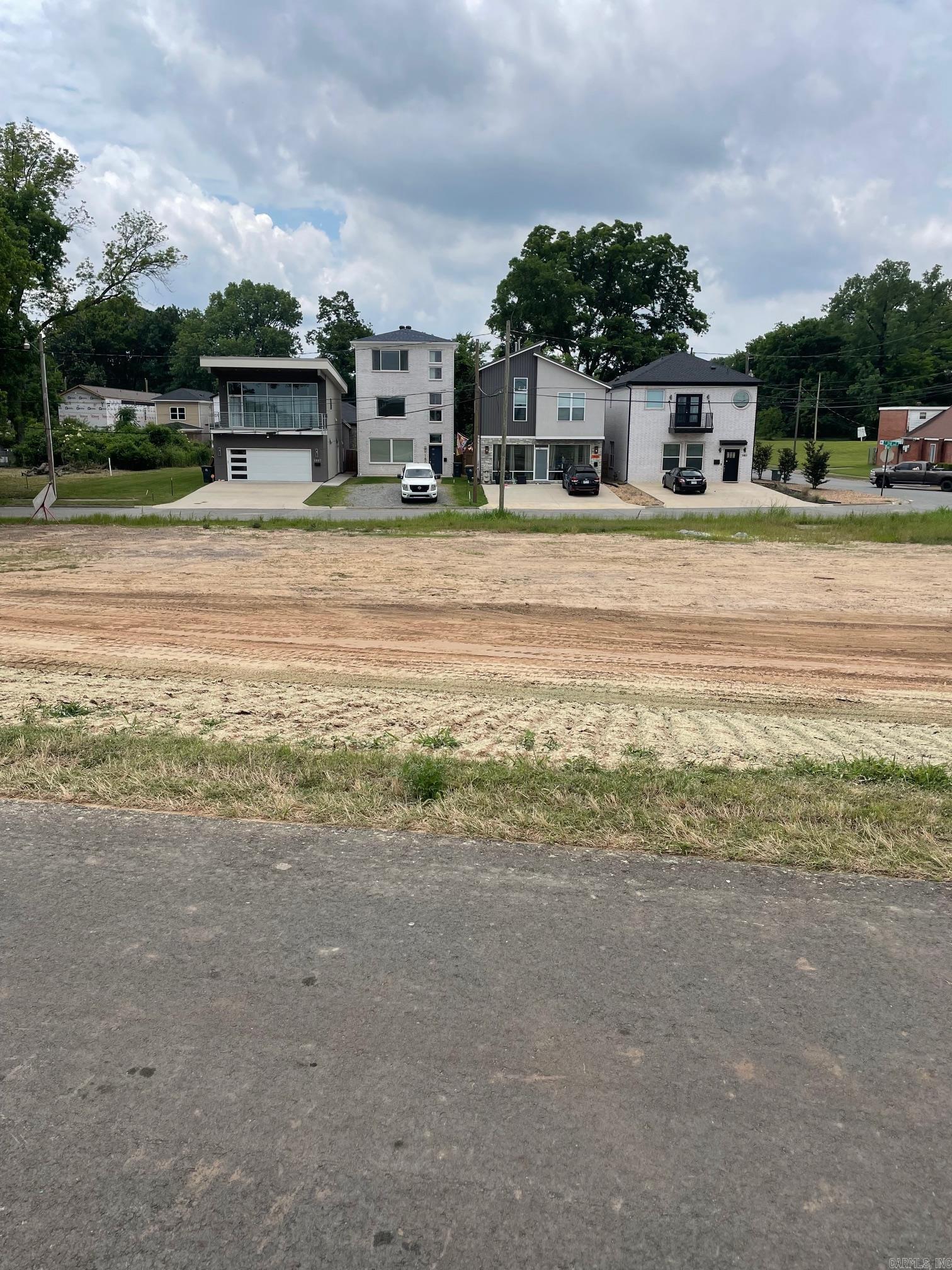 1805 E 3rd  Little Rock, AR