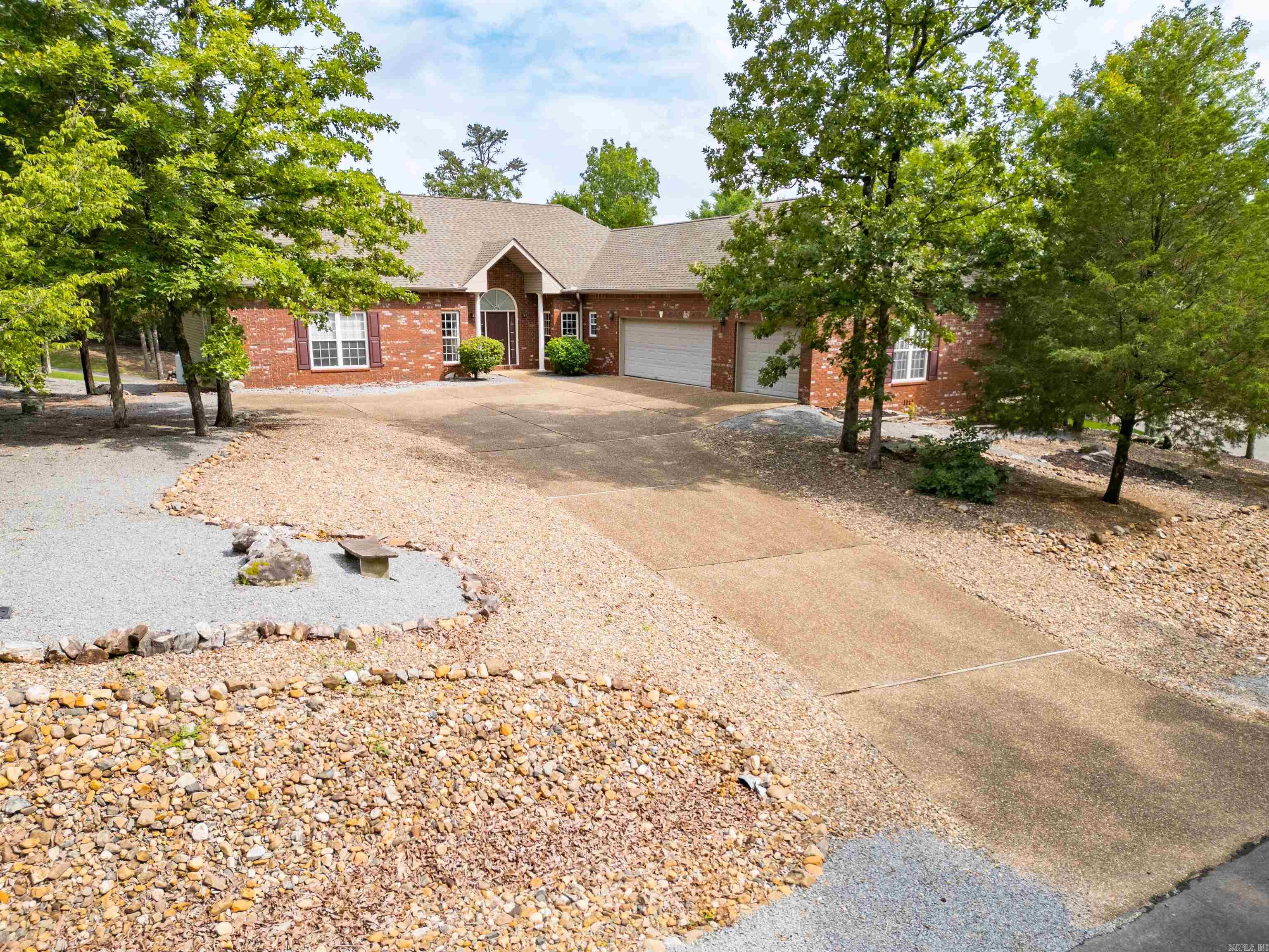 19  Brilliante Circle 19 Brilliante Circle Hot Springs Village, AR