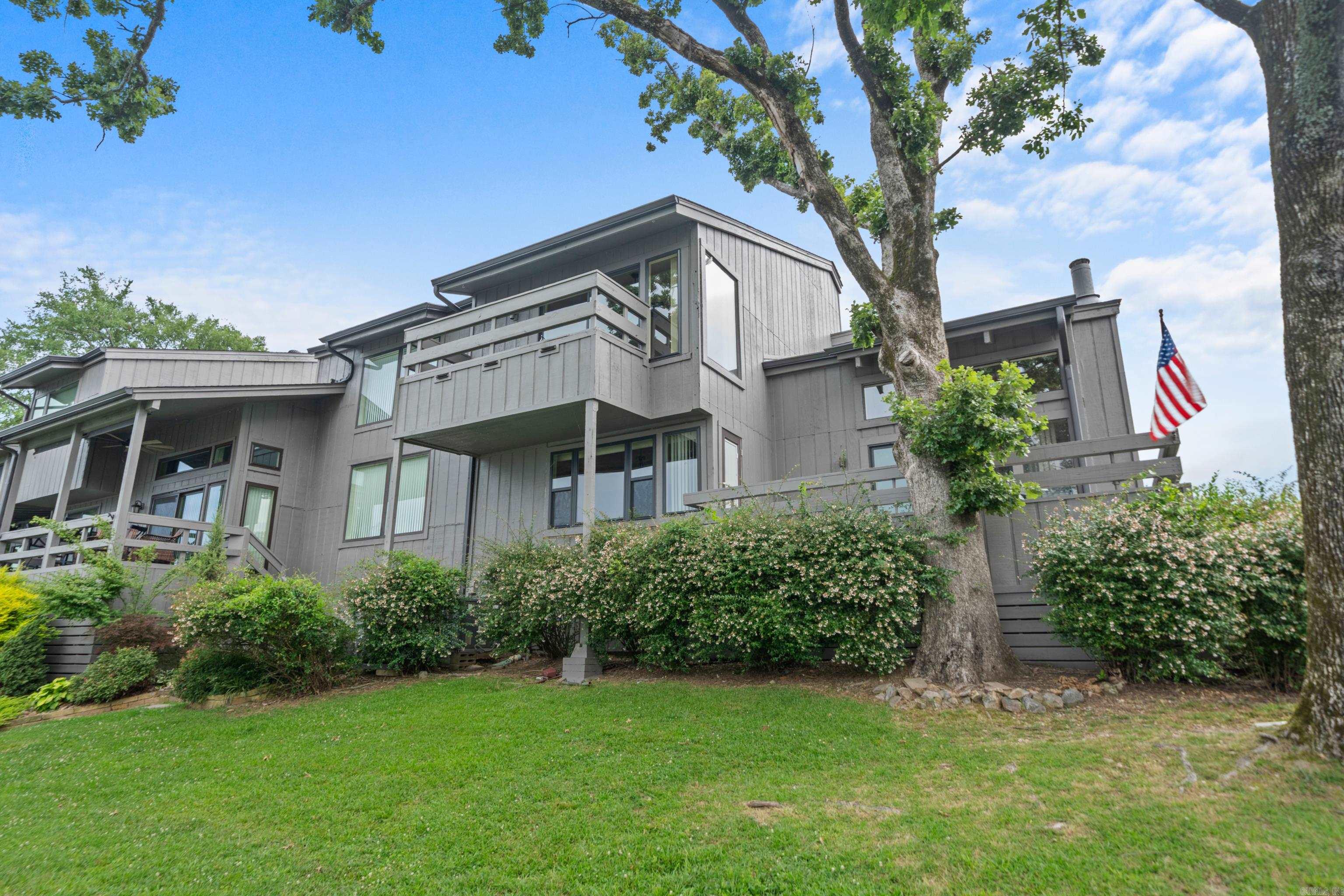 105  Long Island Bay  Hot Springs, AR