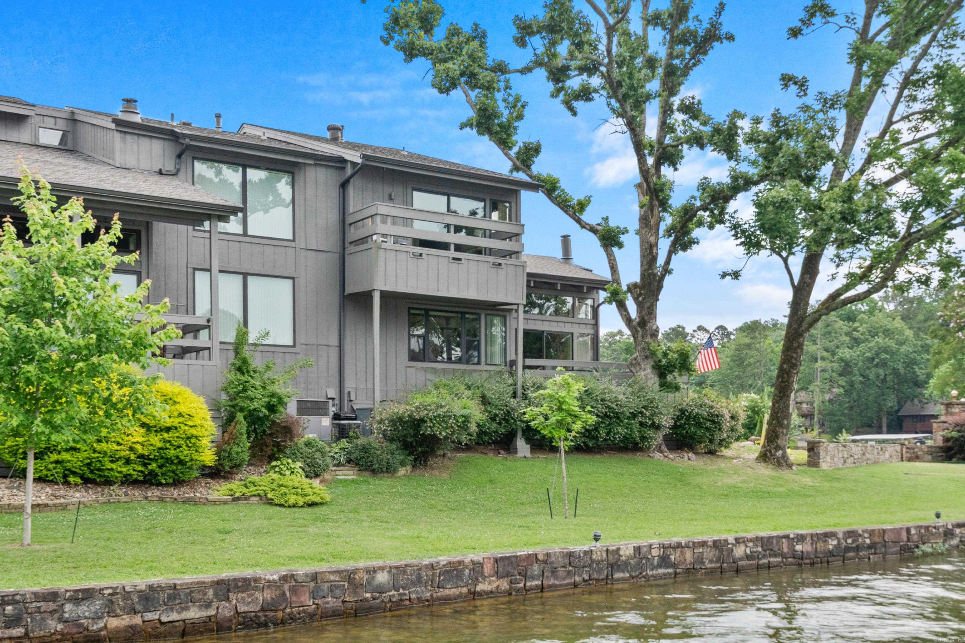 105  Long Island Bay  Hot Springs, AR