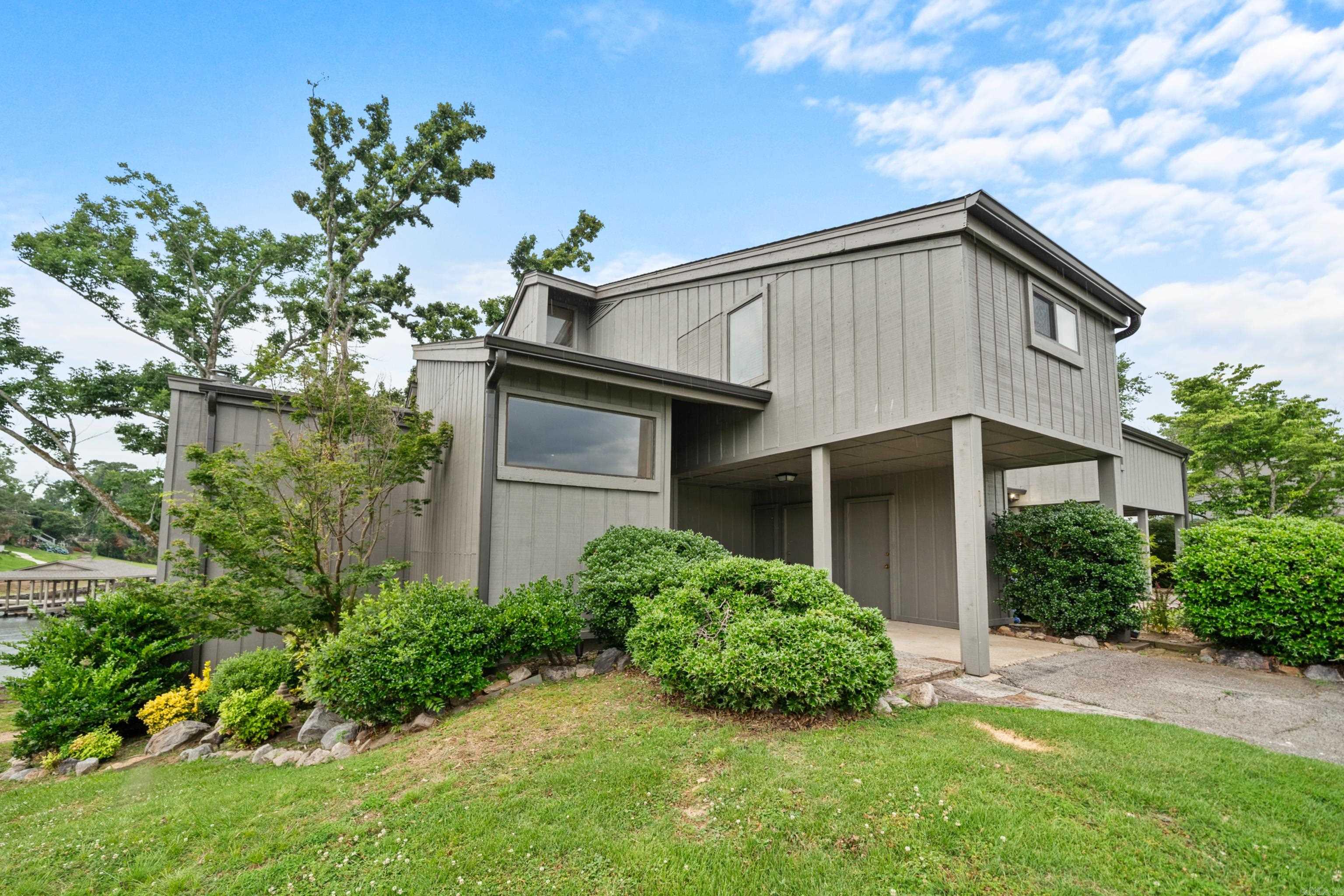 105  Long Island Bay  Hot Springs, AR