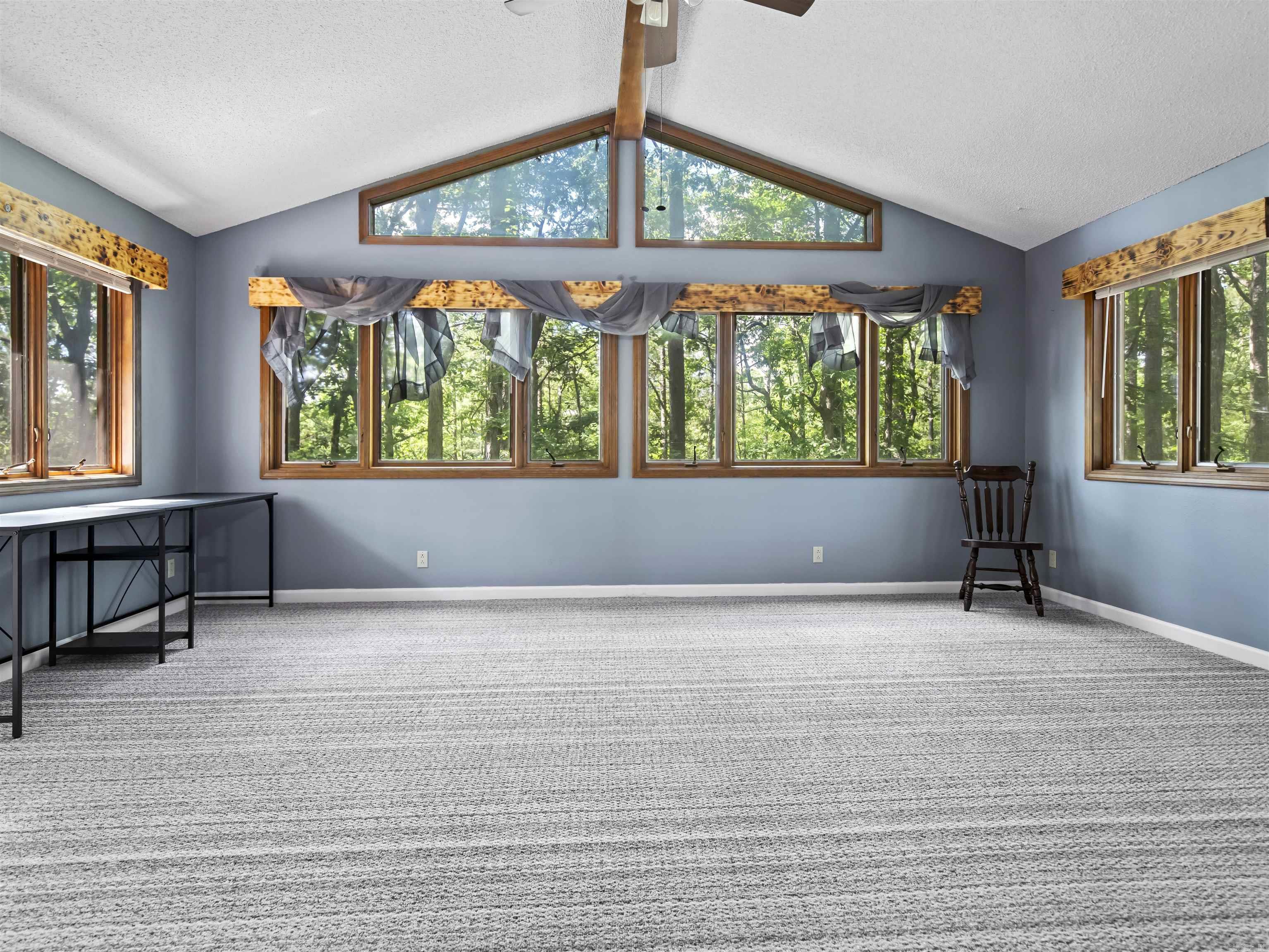 76  Laguna  Hot Springs Village, AR