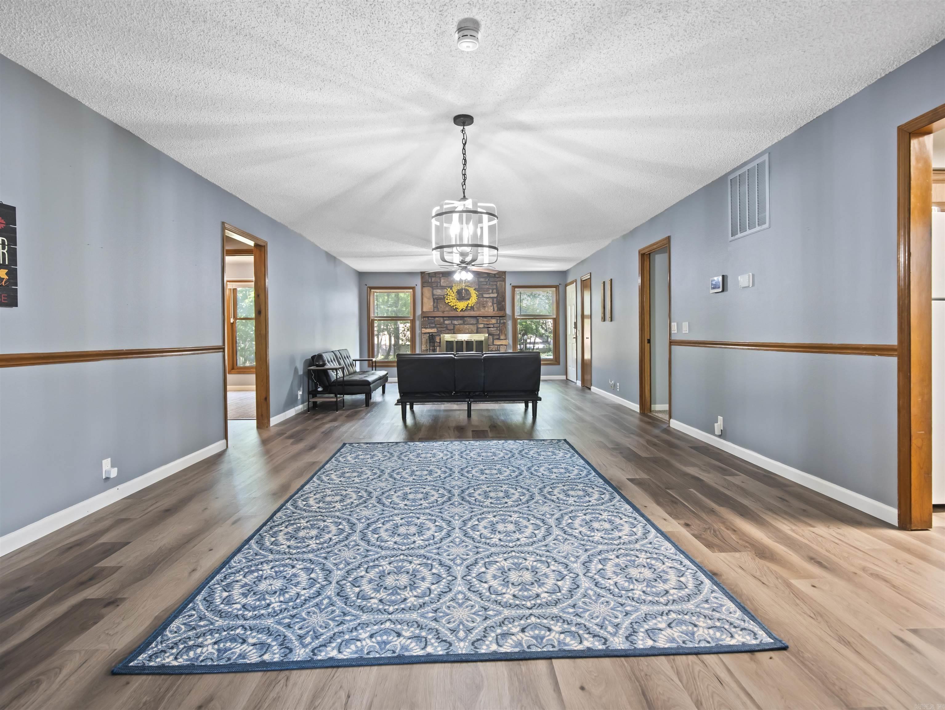 76  Laguna  Hot Springs Village, AR
