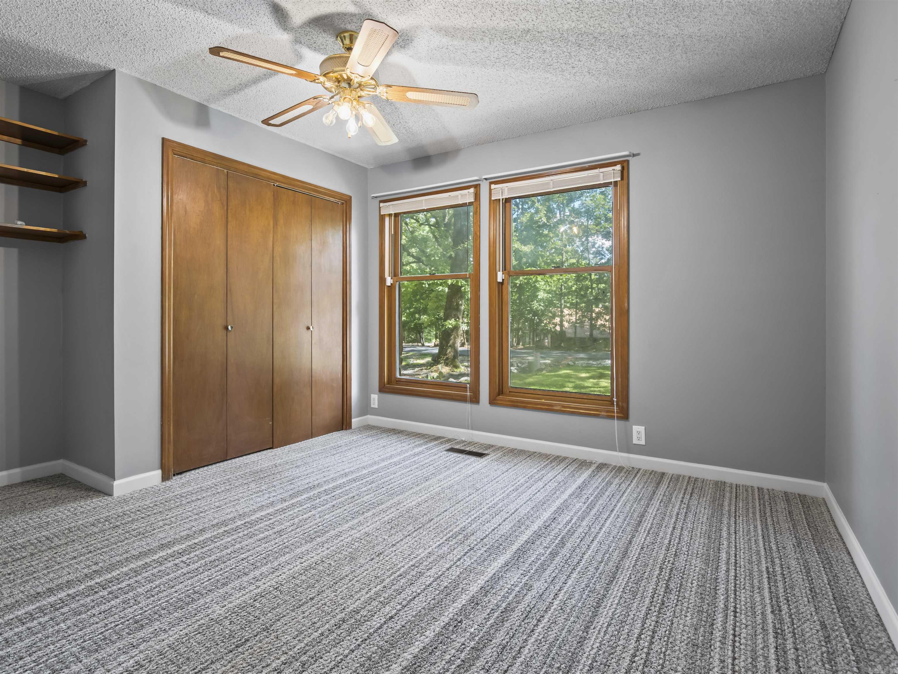 76  Laguna  Hot Springs Village, AR