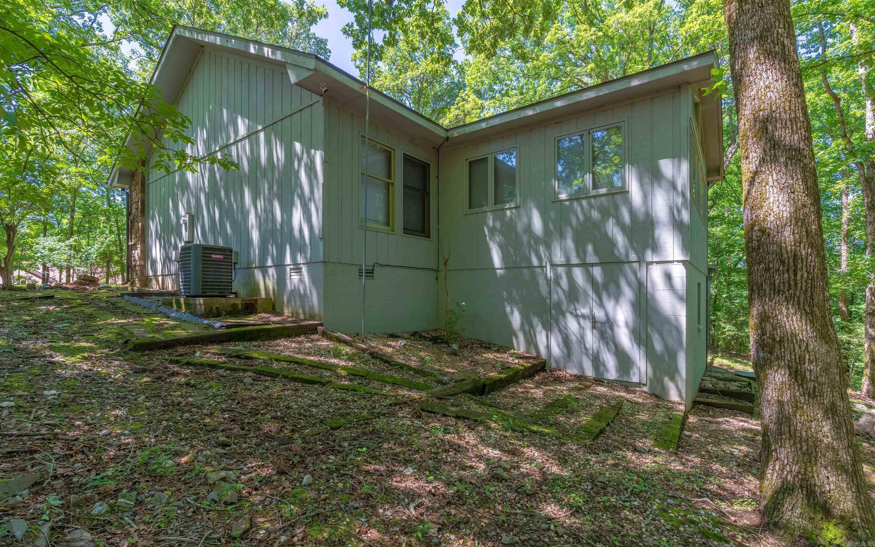76  Laguna  Hot Springs Village, AR