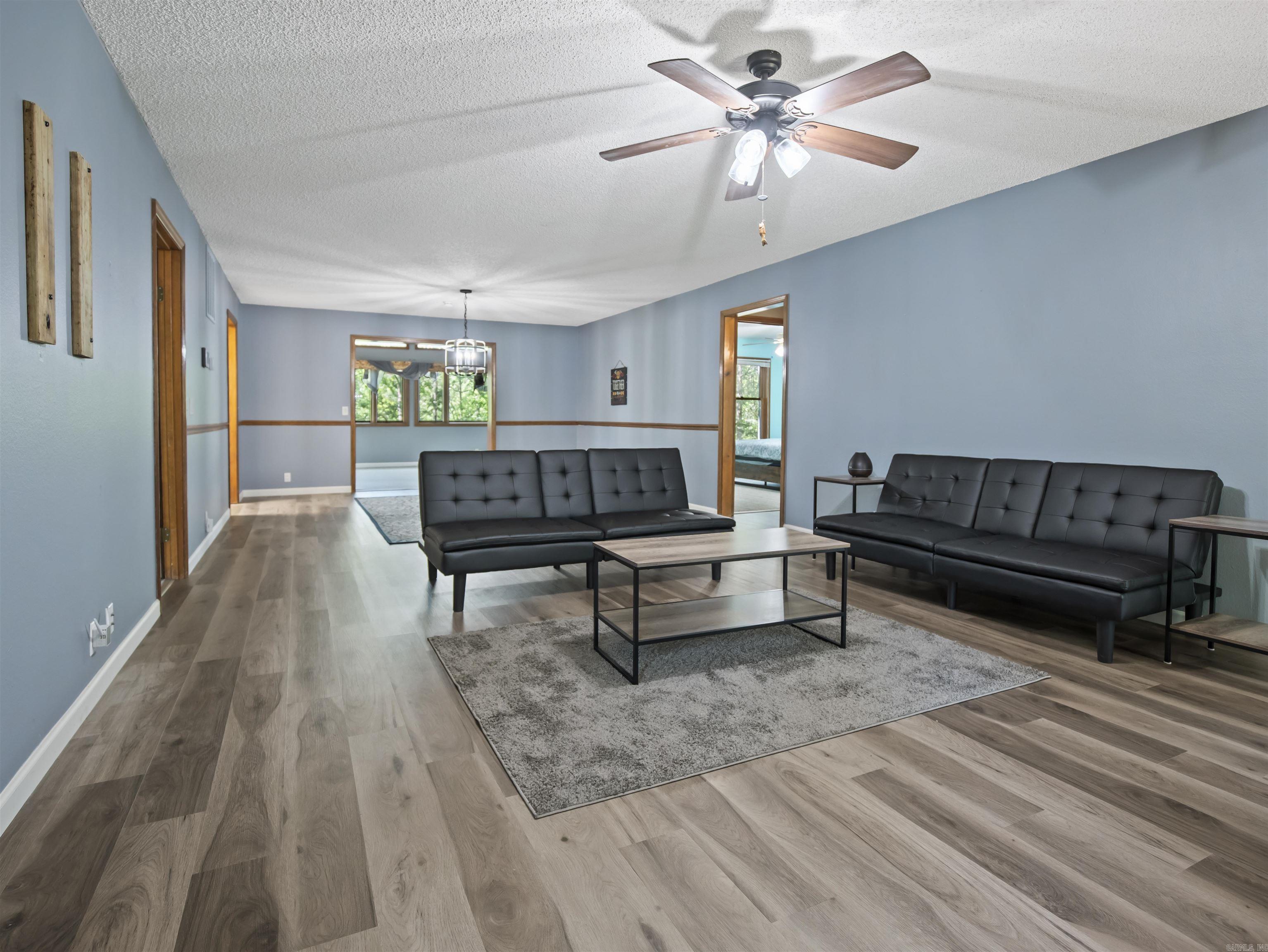 76  Laguna  Hot Springs Village, AR