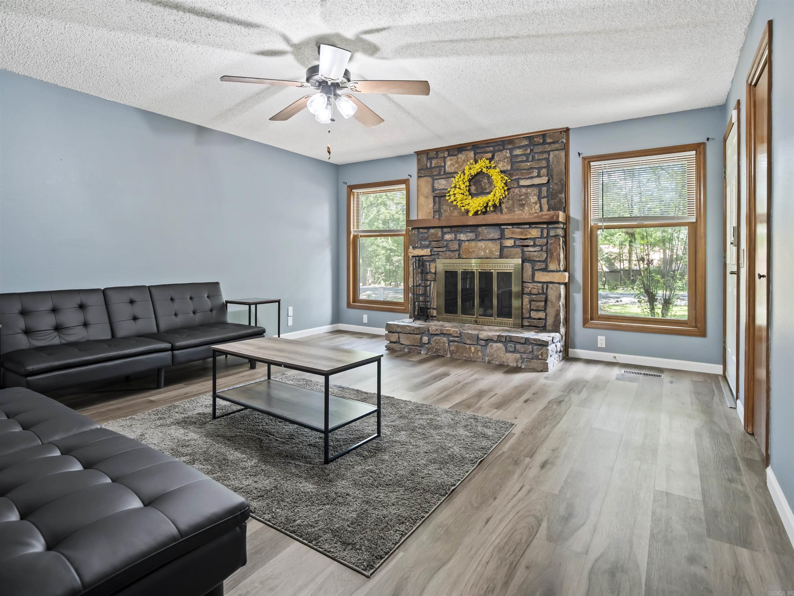 76  Laguna  Hot Springs Village, AR