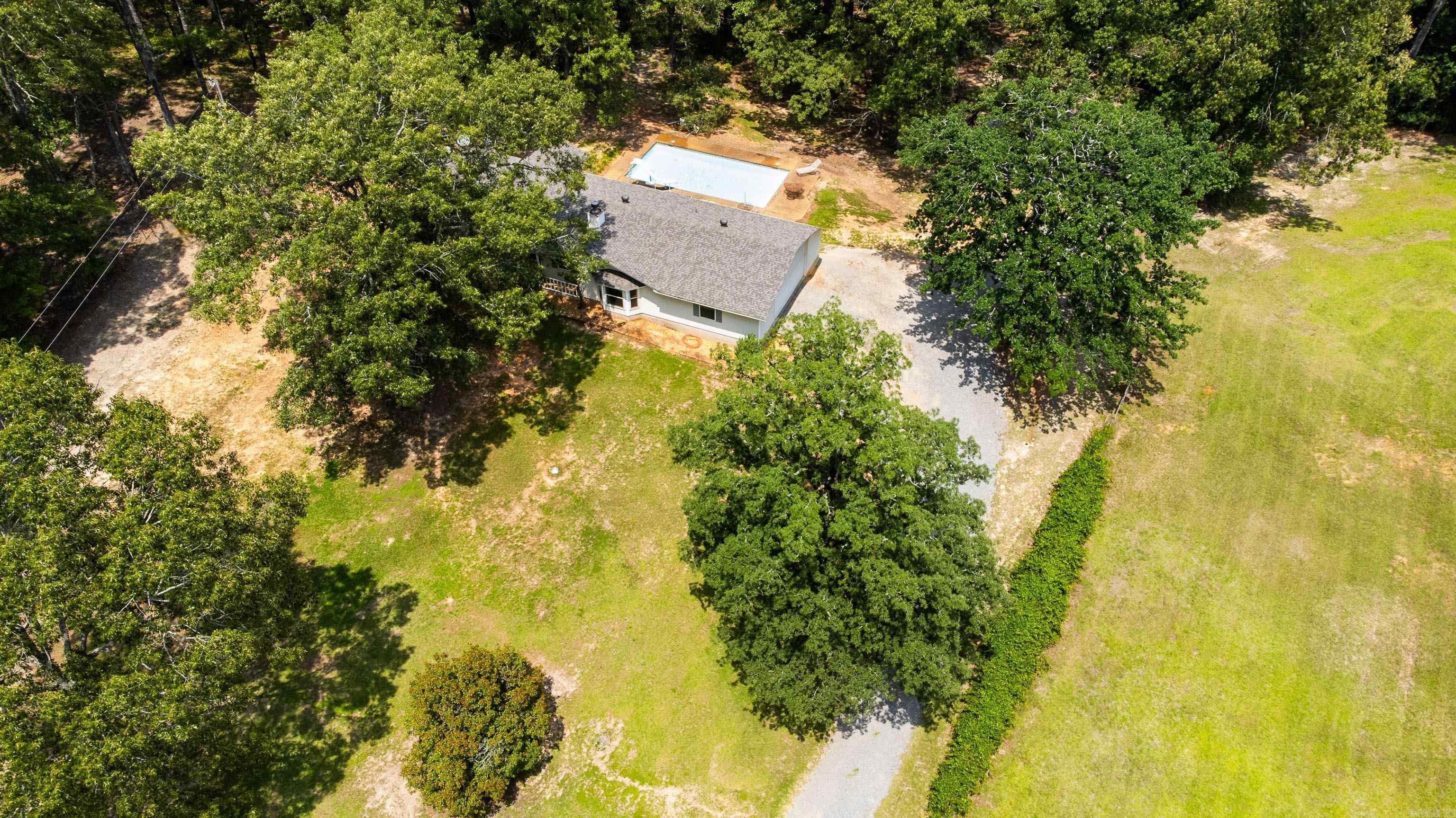 8100  Oakview  Hensley, AR