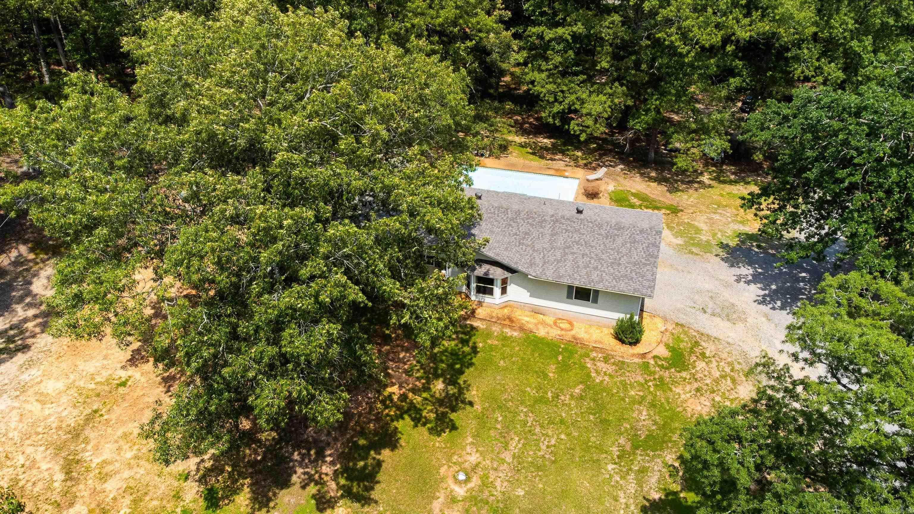 8100  Oakview  Hensley, AR