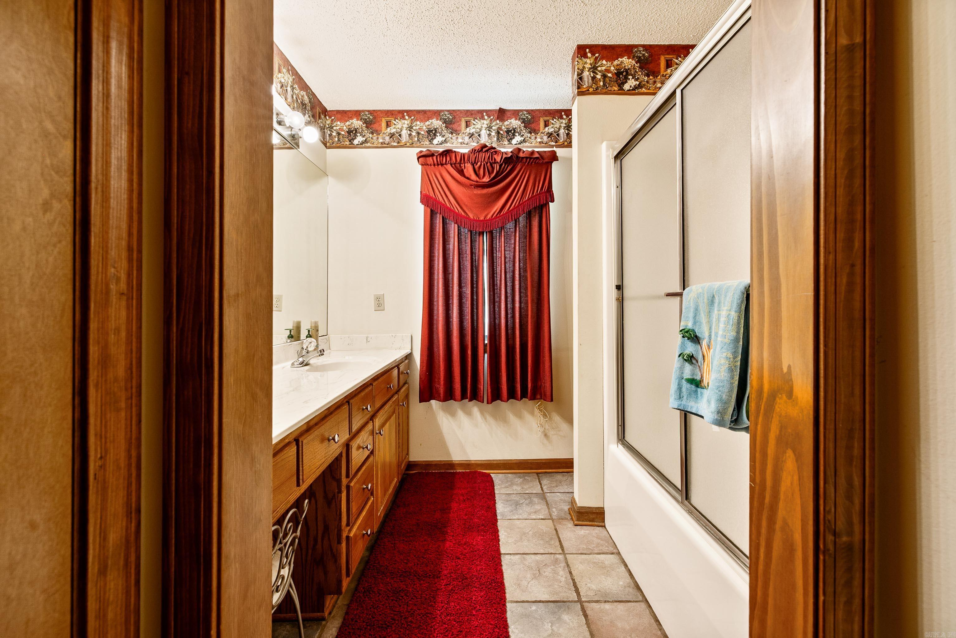 8100  Oakview  Hensley, AR