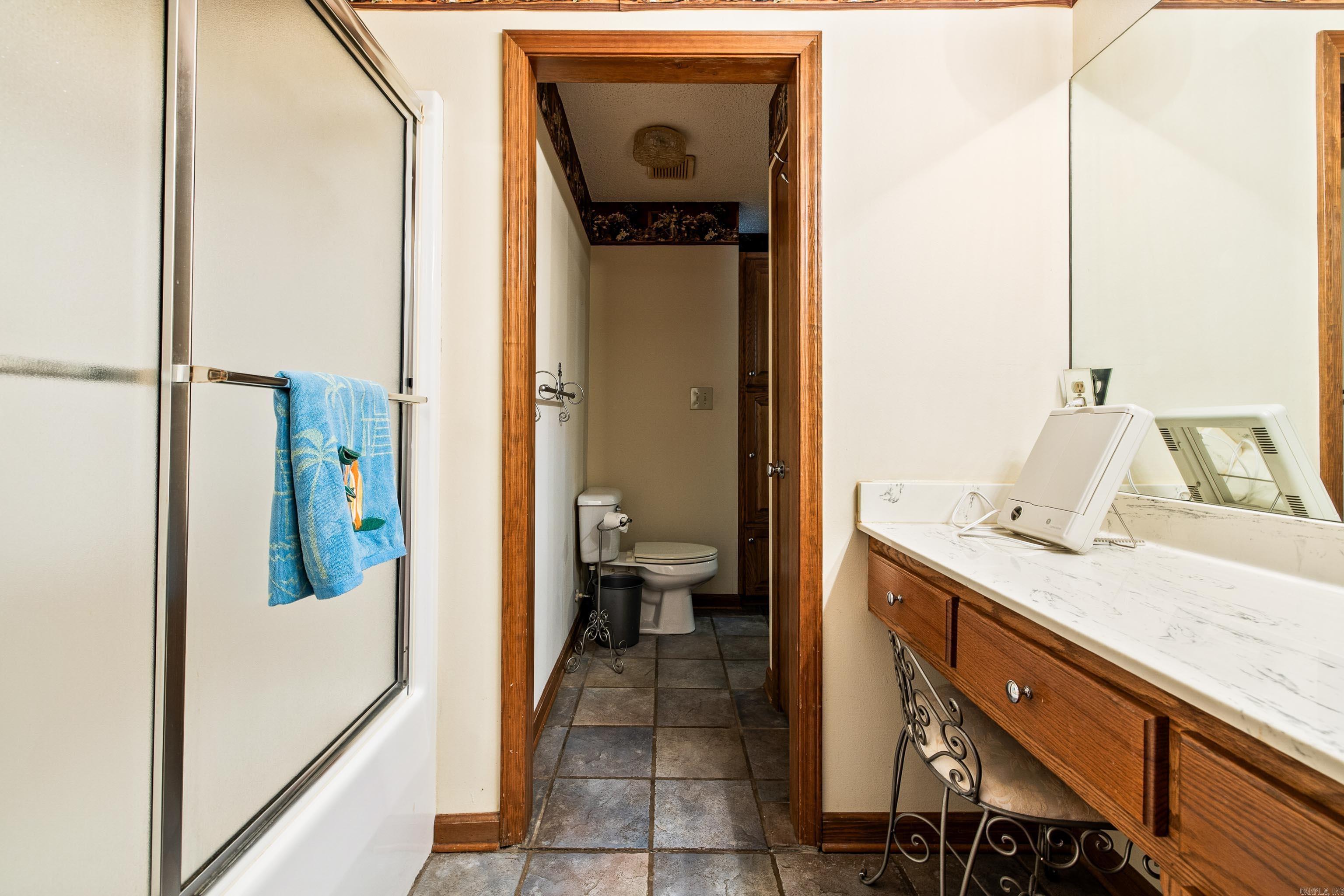 8100  Oakview  Hensley, AR