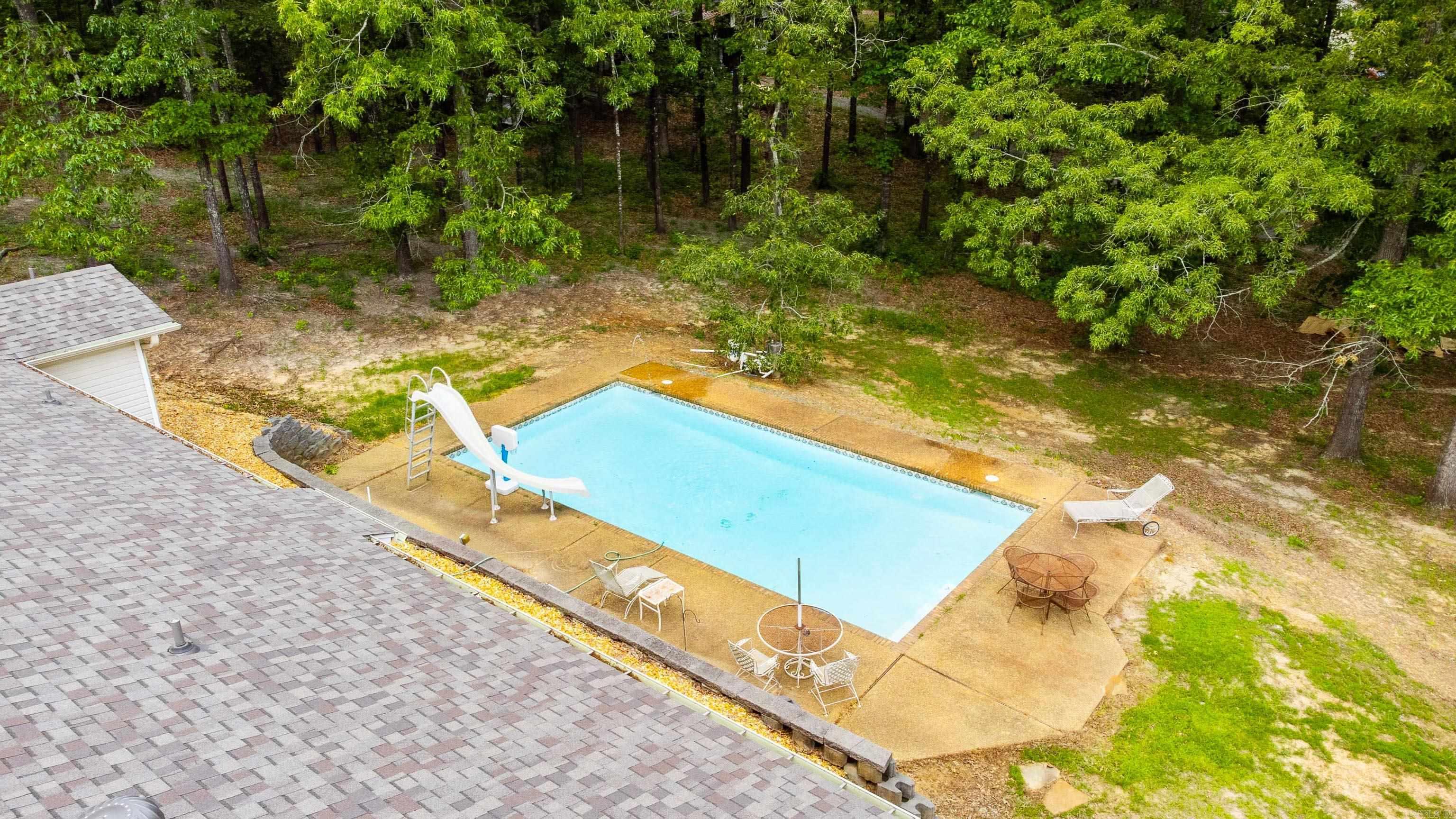 8100  Oakview  Hensley, AR