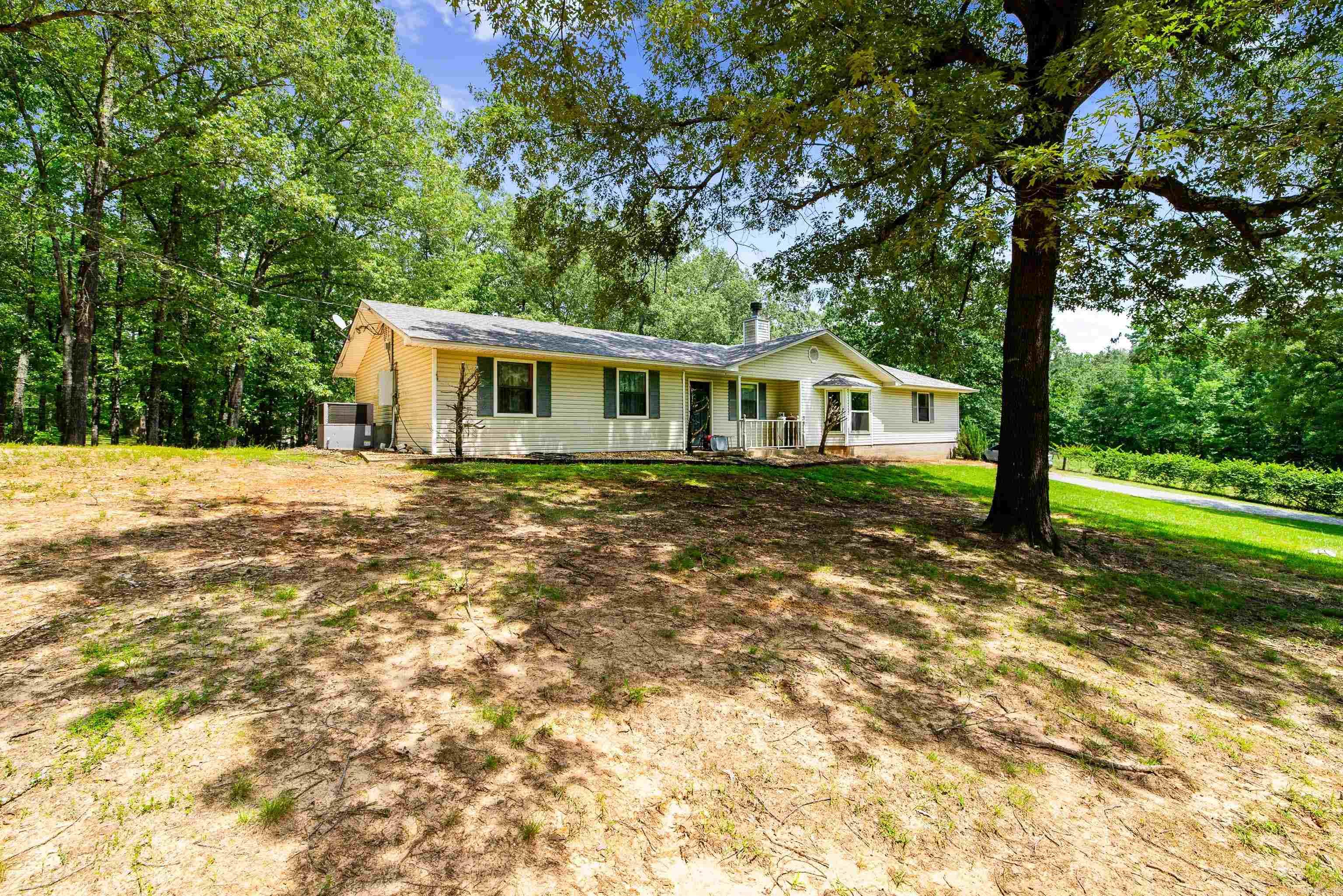 8100  Oakview  Hensley, AR