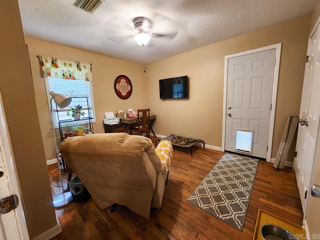 18  Cedar Street  Greenbrier, AR