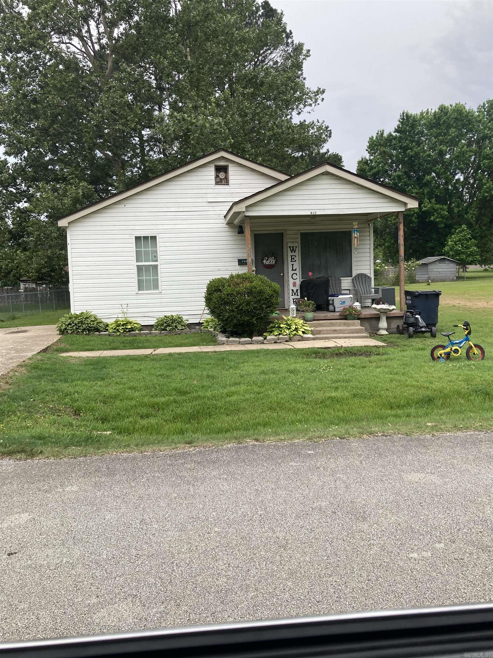 758 N Garfield Ave Avenue