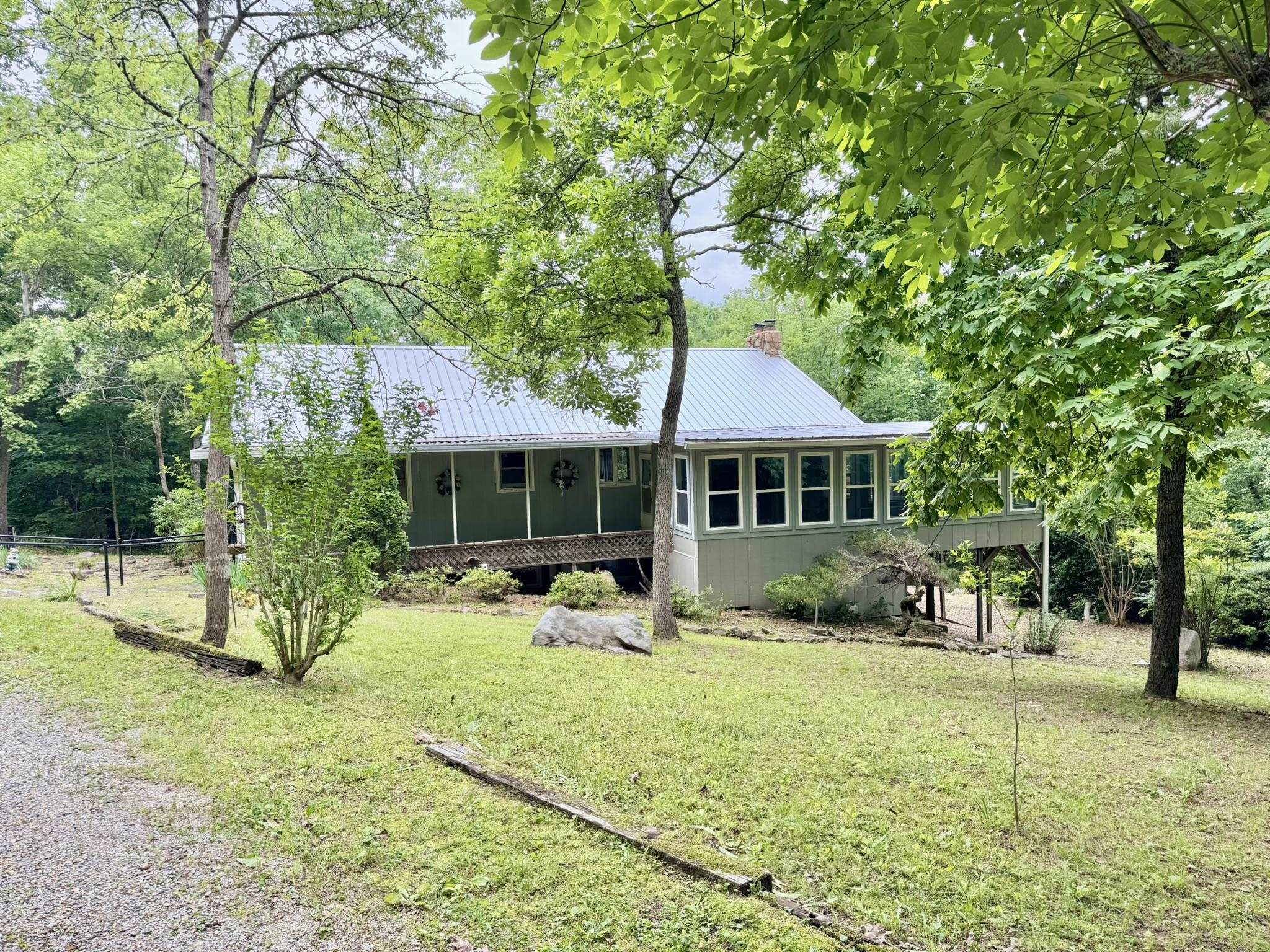 303  Bluffs Drive  Mountain View, AR