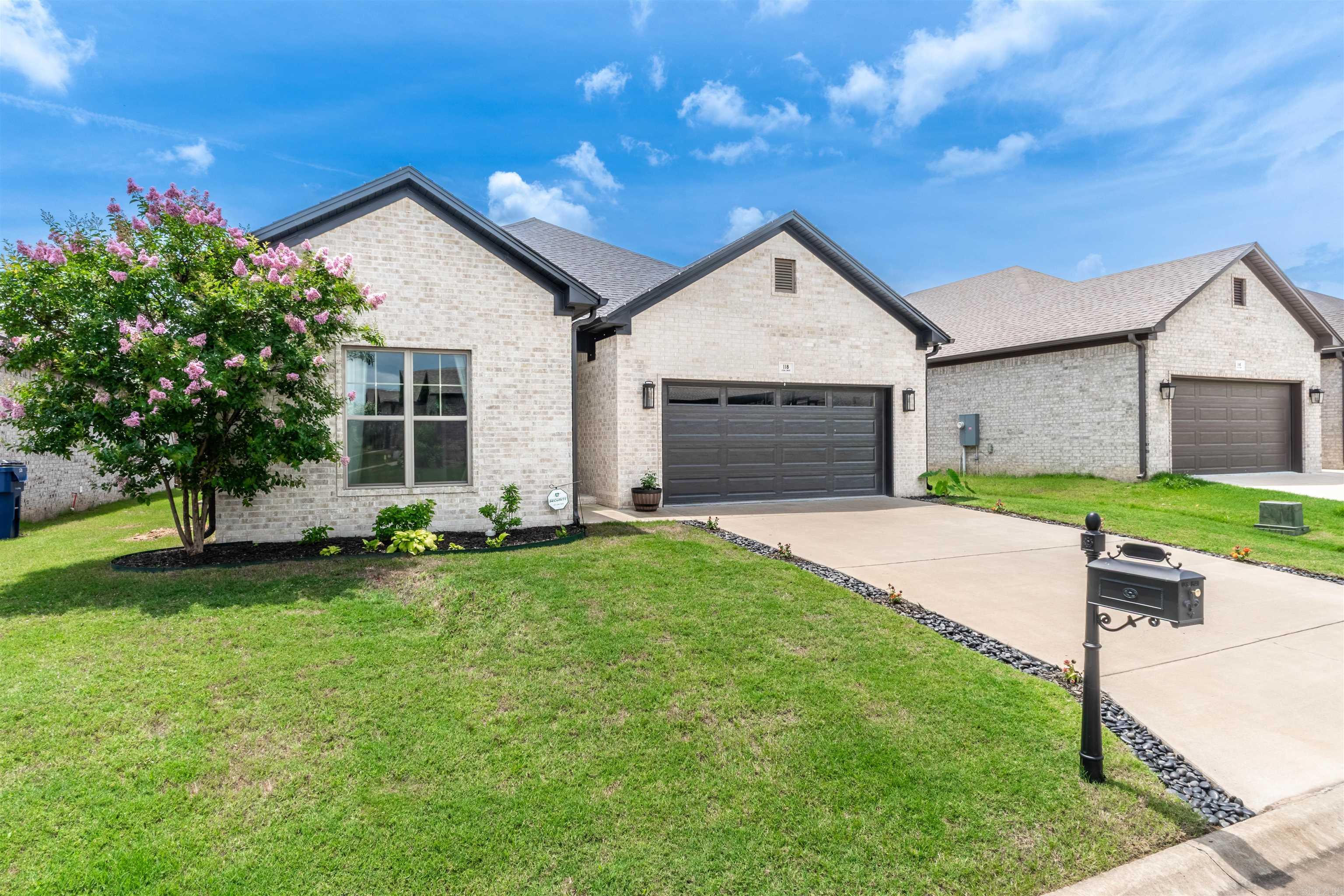 118  Lydia  Maumelle, AR