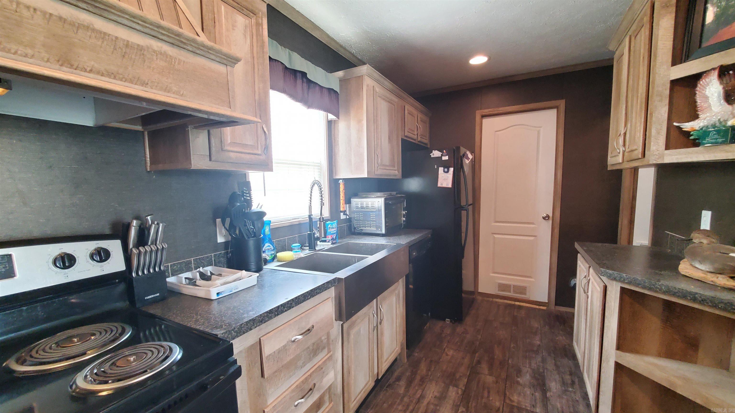 184  Bill Hill  El Paso, AR