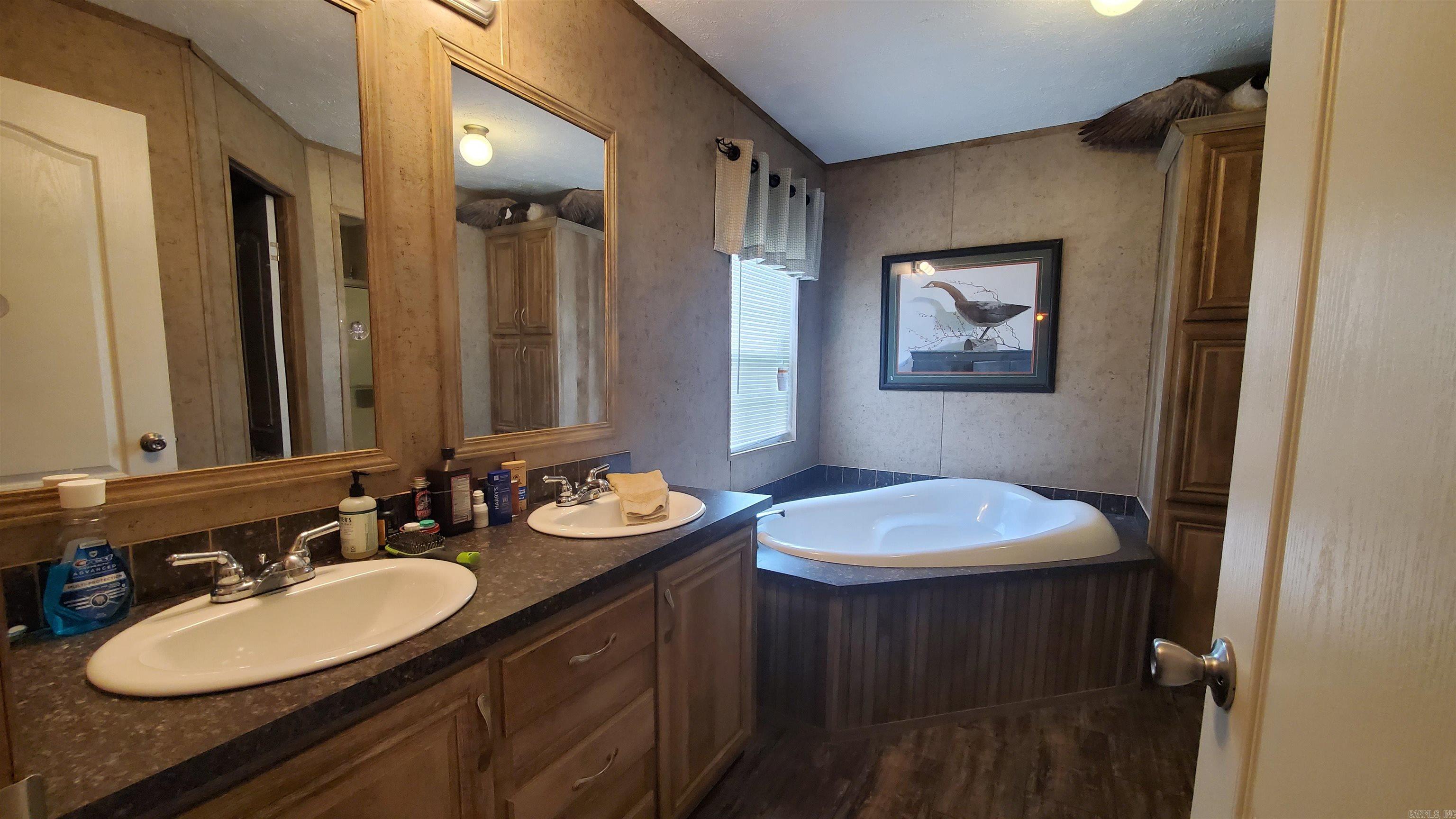 184  Bill Hill  El Paso, AR