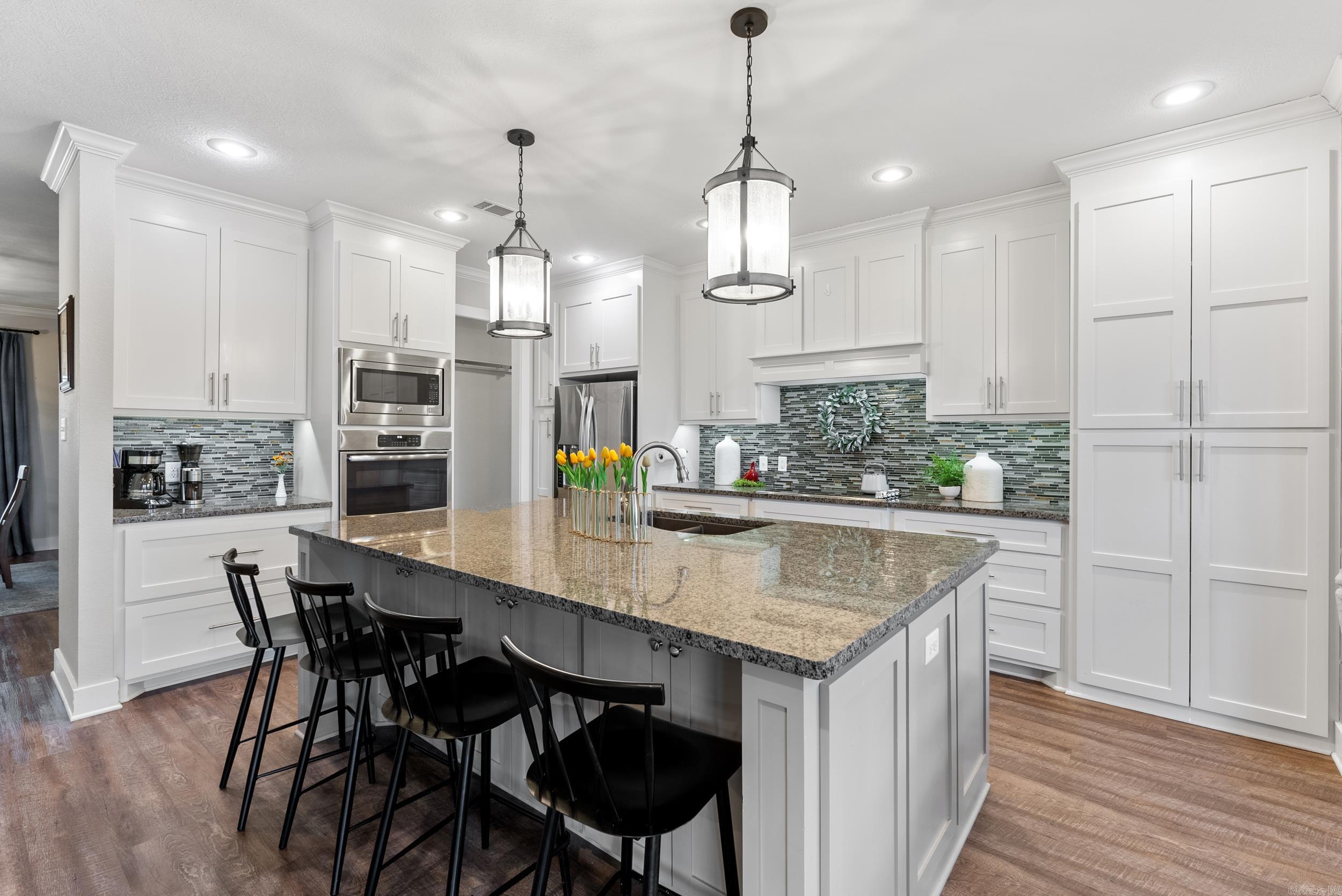 9  Beach Cir  Greenbrier, AR