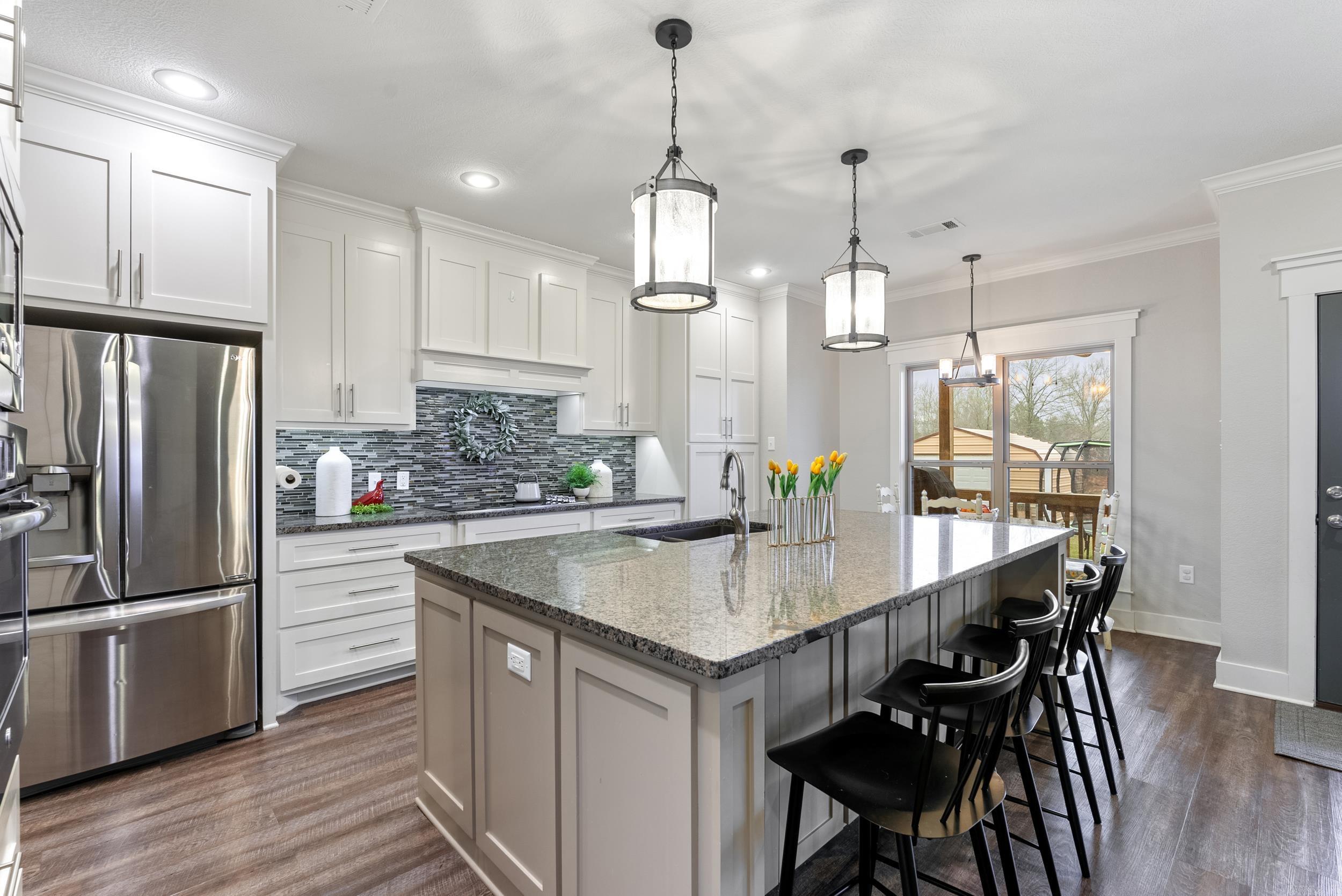 9  Beach Cir  Greenbrier, AR