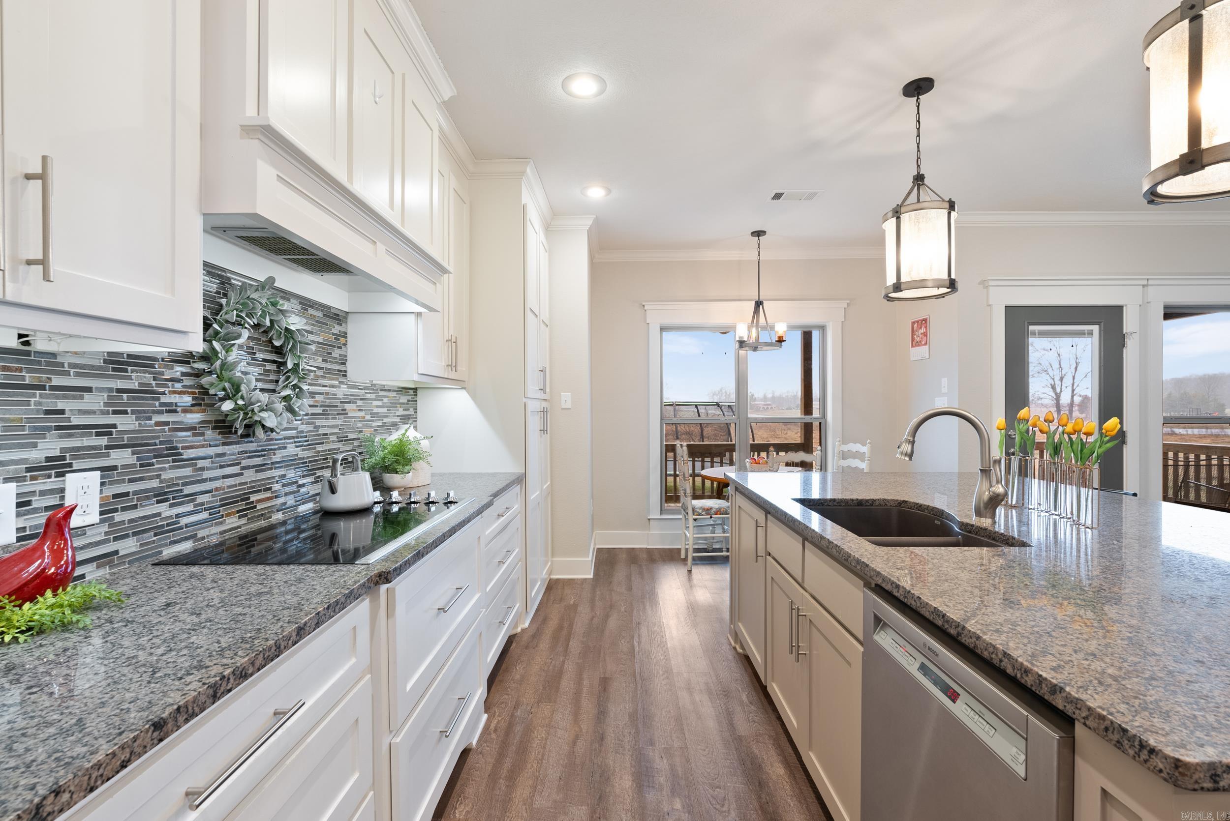 9  Beach Cir  Greenbrier, AR