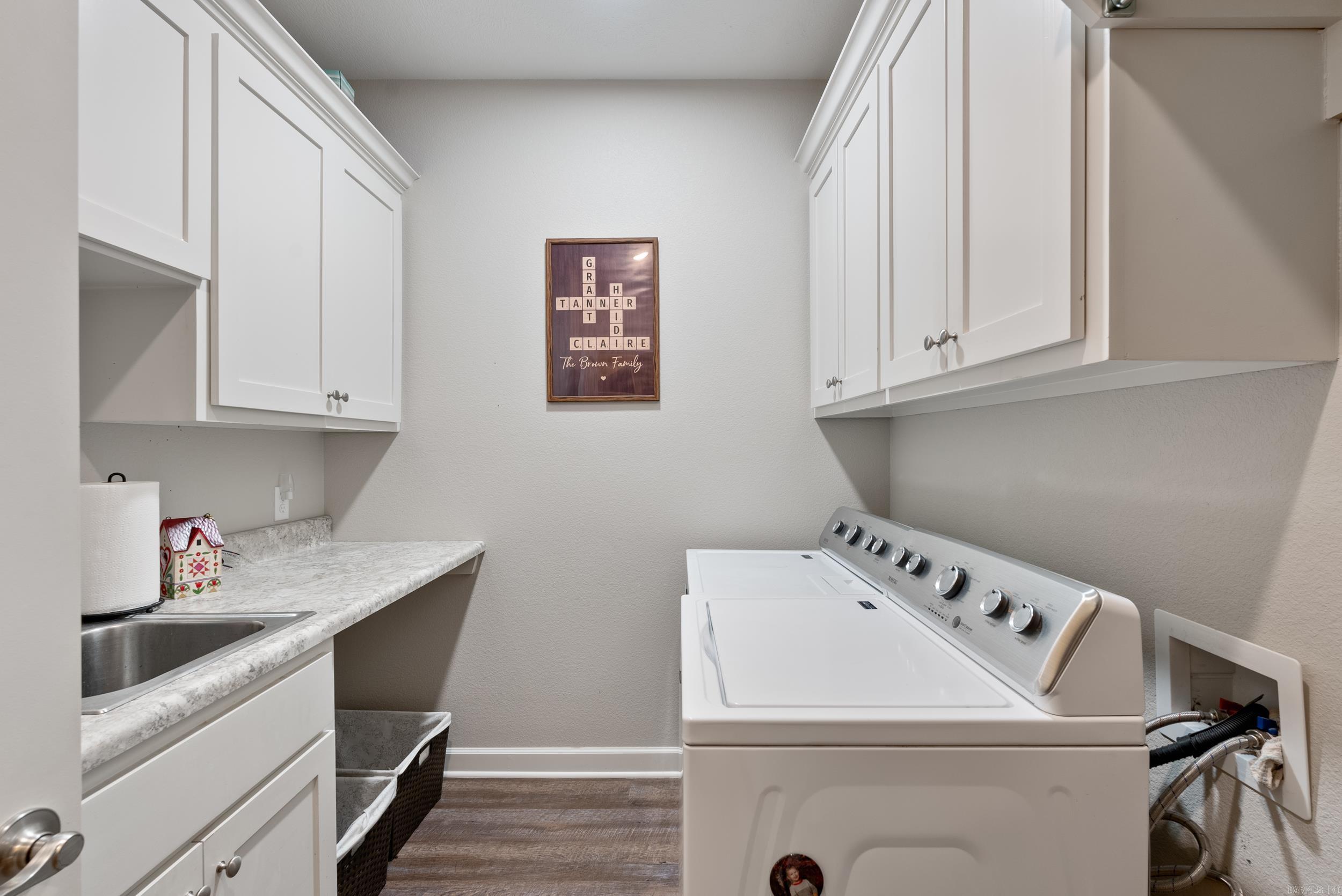 9  Beach Cir  Greenbrier, AR