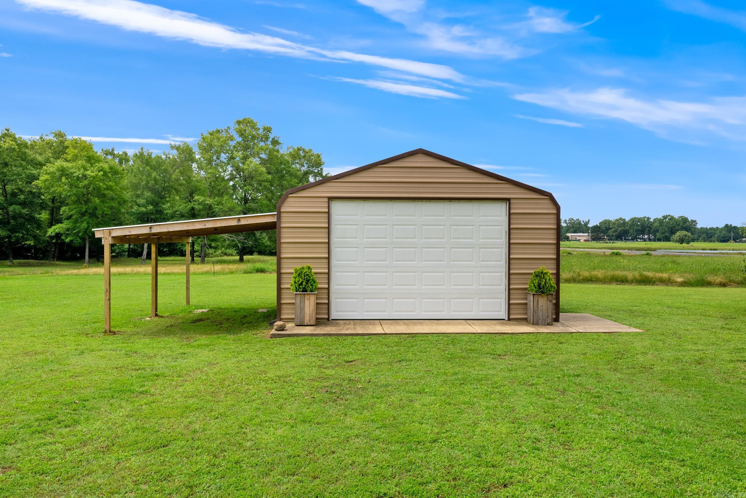 9  Beach Cir  Greenbrier, AR