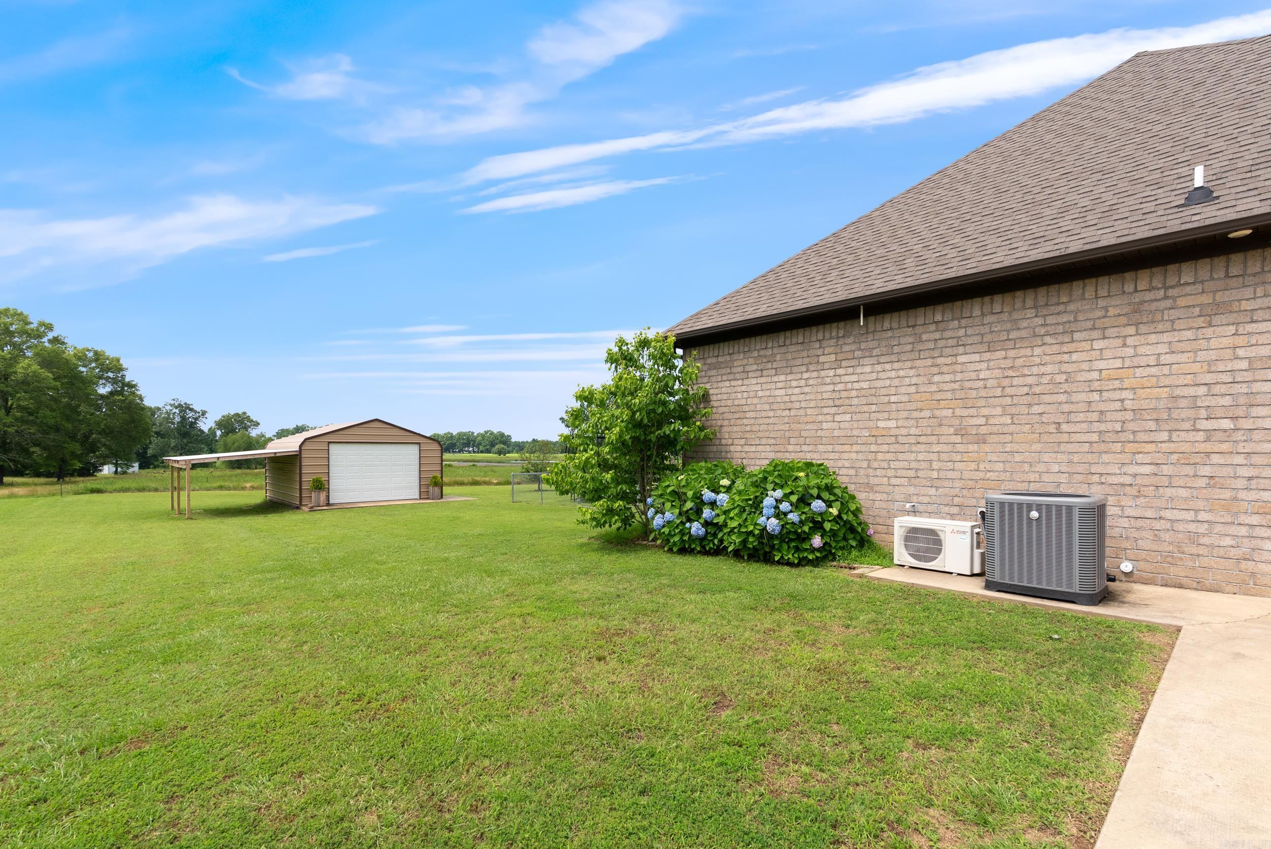 9  Beach Cir  Greenbrier, AR