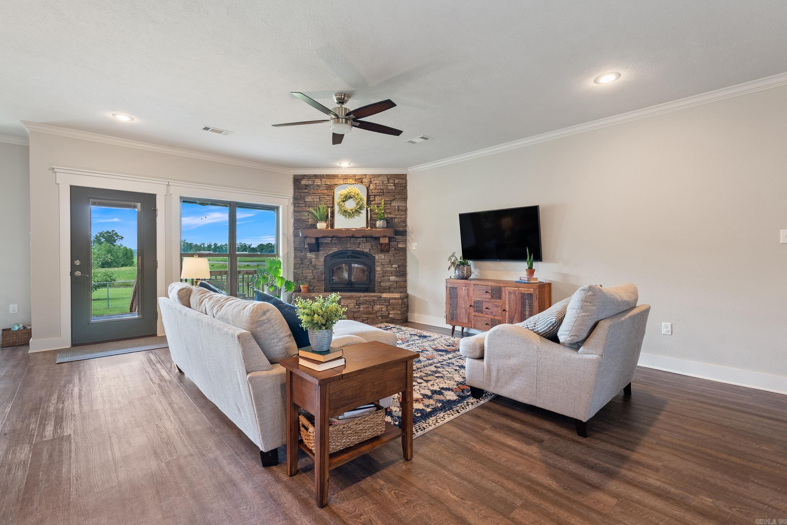 9  Beach Cir  Greenbrier, AR