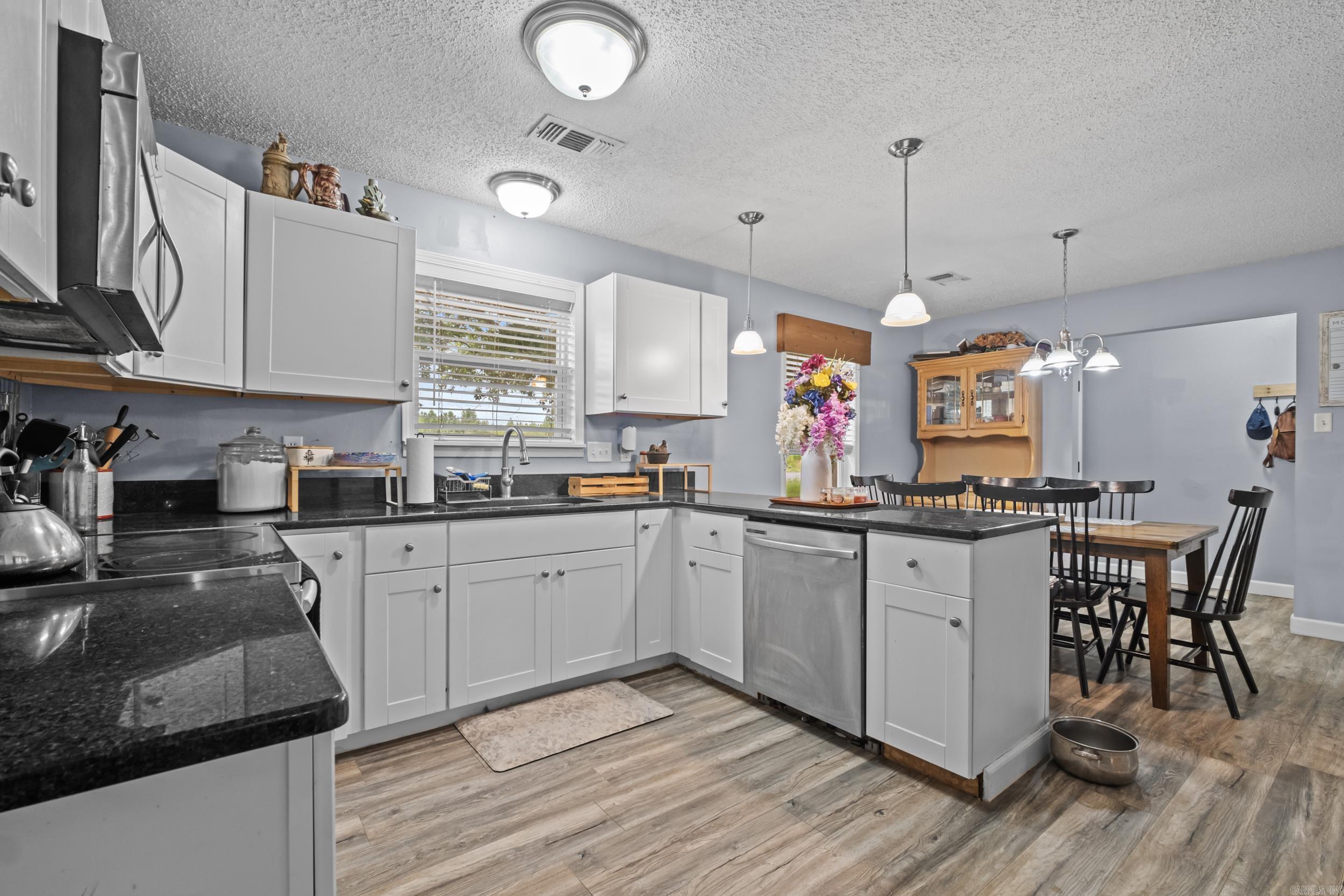 31  D Plummer  Lonoke, AR