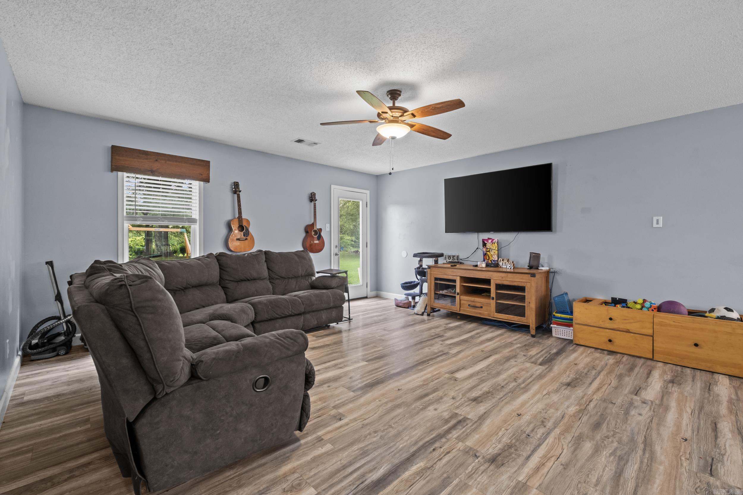 31  D Plummer  Lonoke, AR