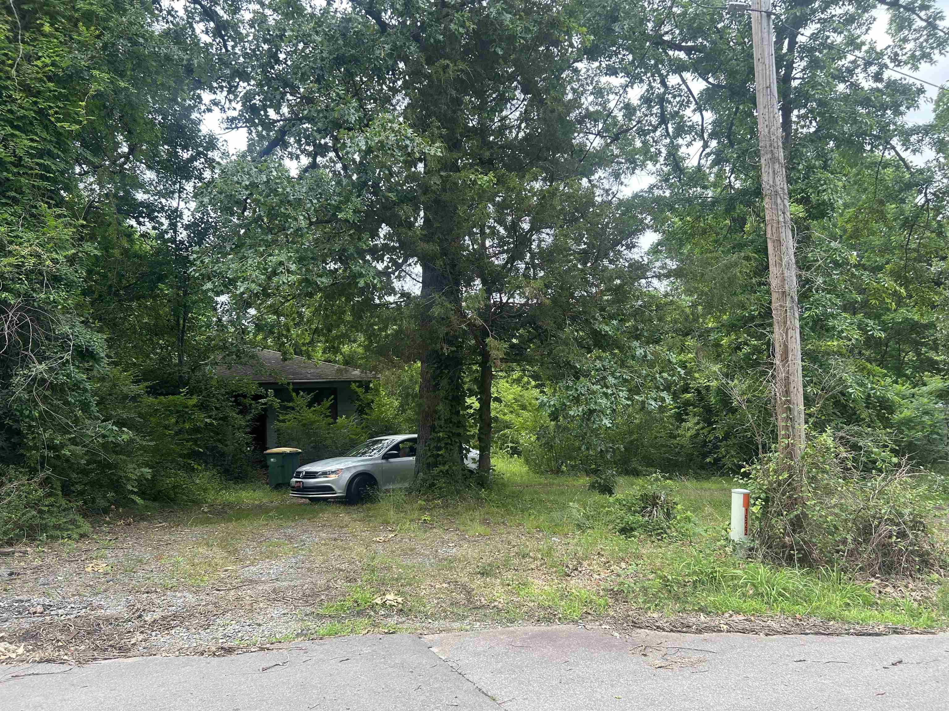 1620  Perry  Little Rock, AR