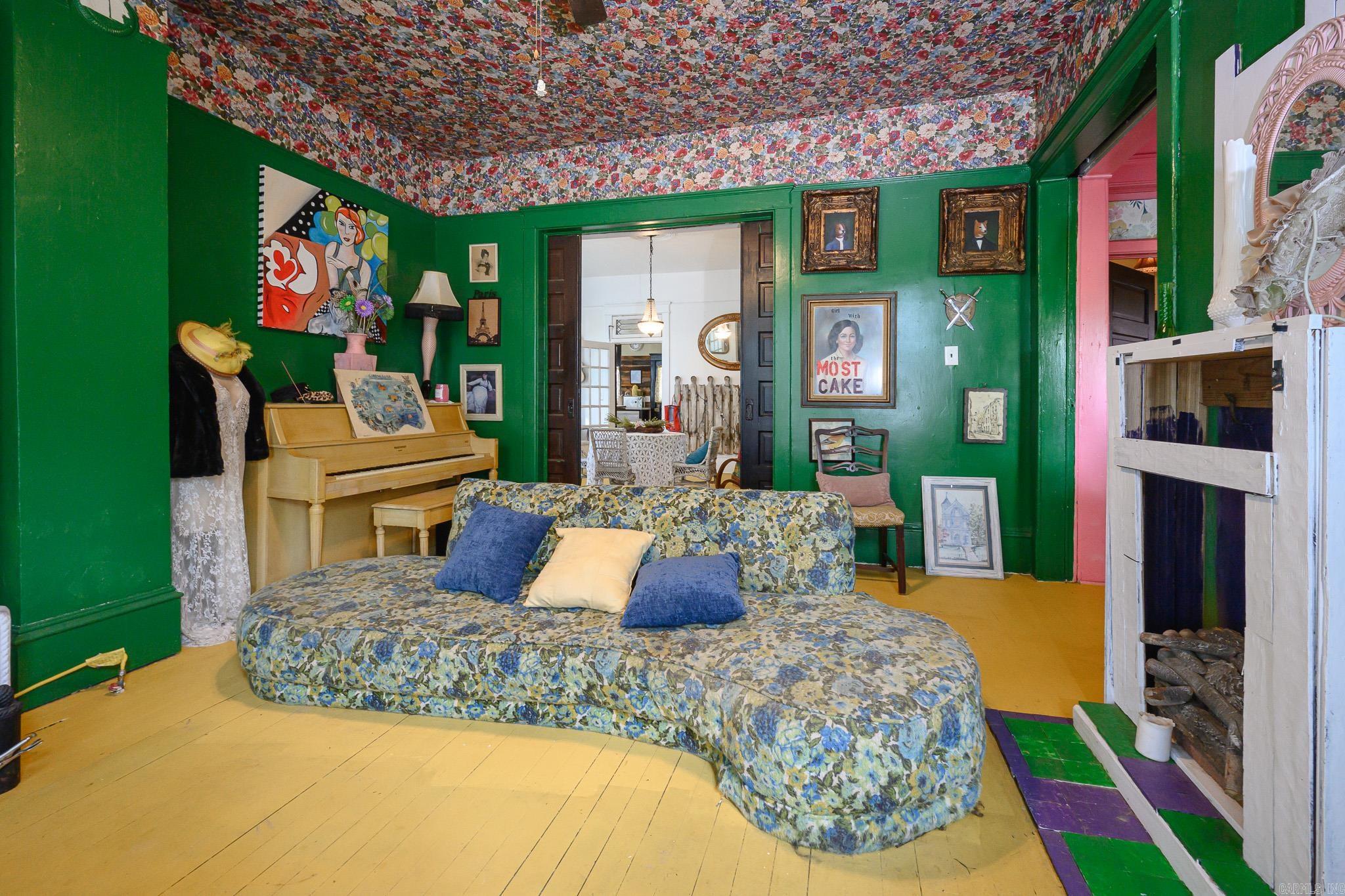 1107  Magnolia  Mena, AR