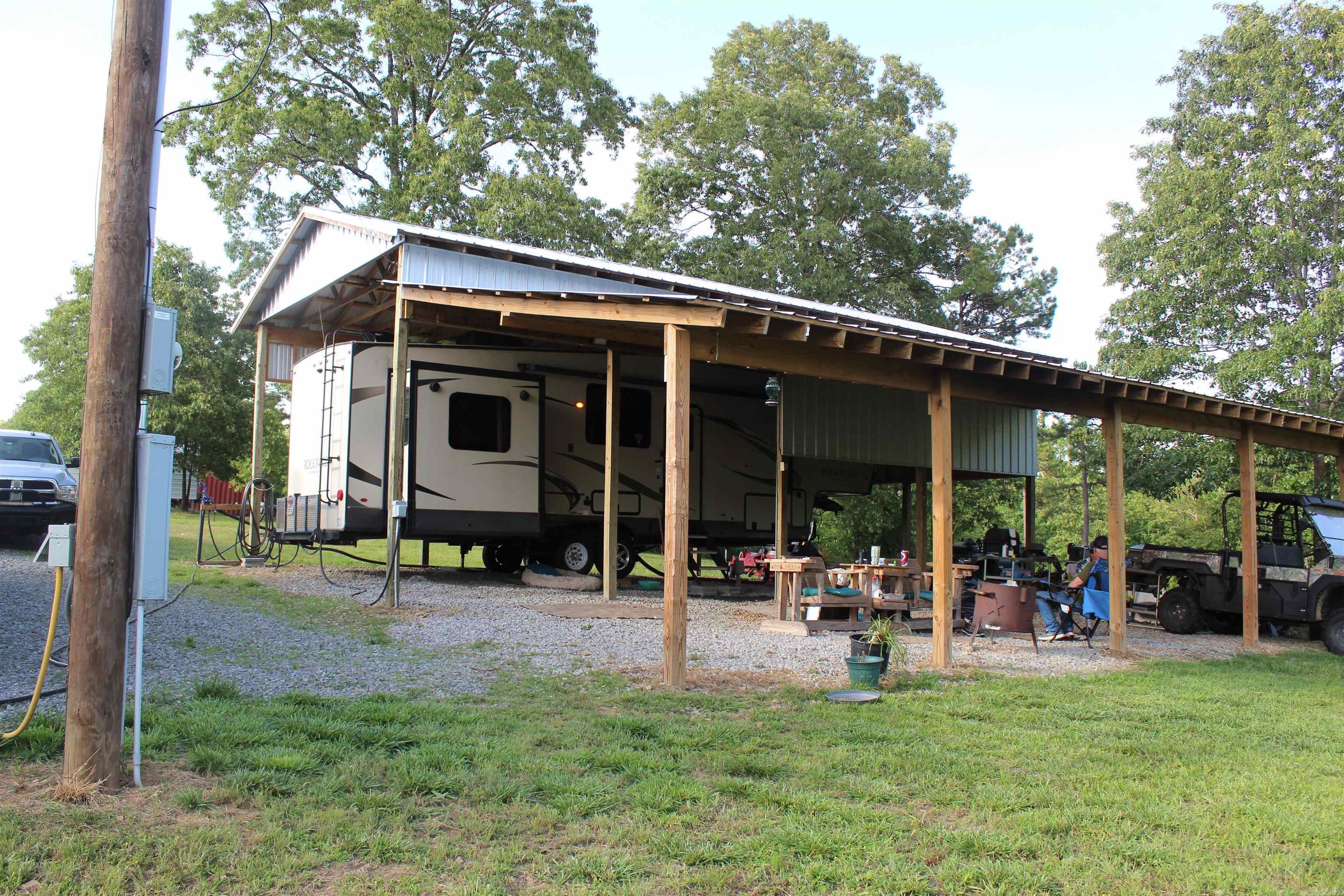 623  Batesville Mountain  Damascus, AR