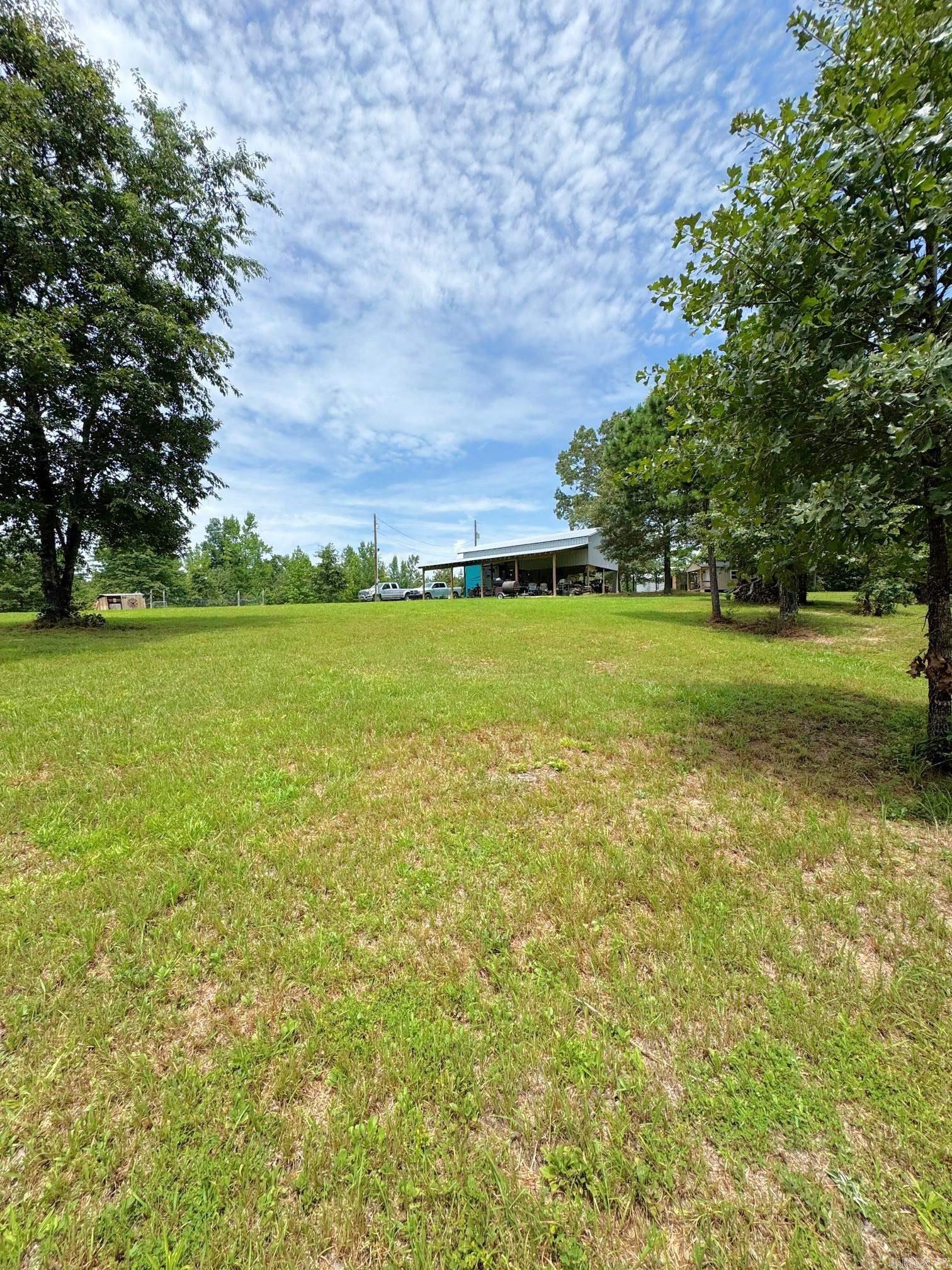 623 Batesville Mountain  Damascus, AR