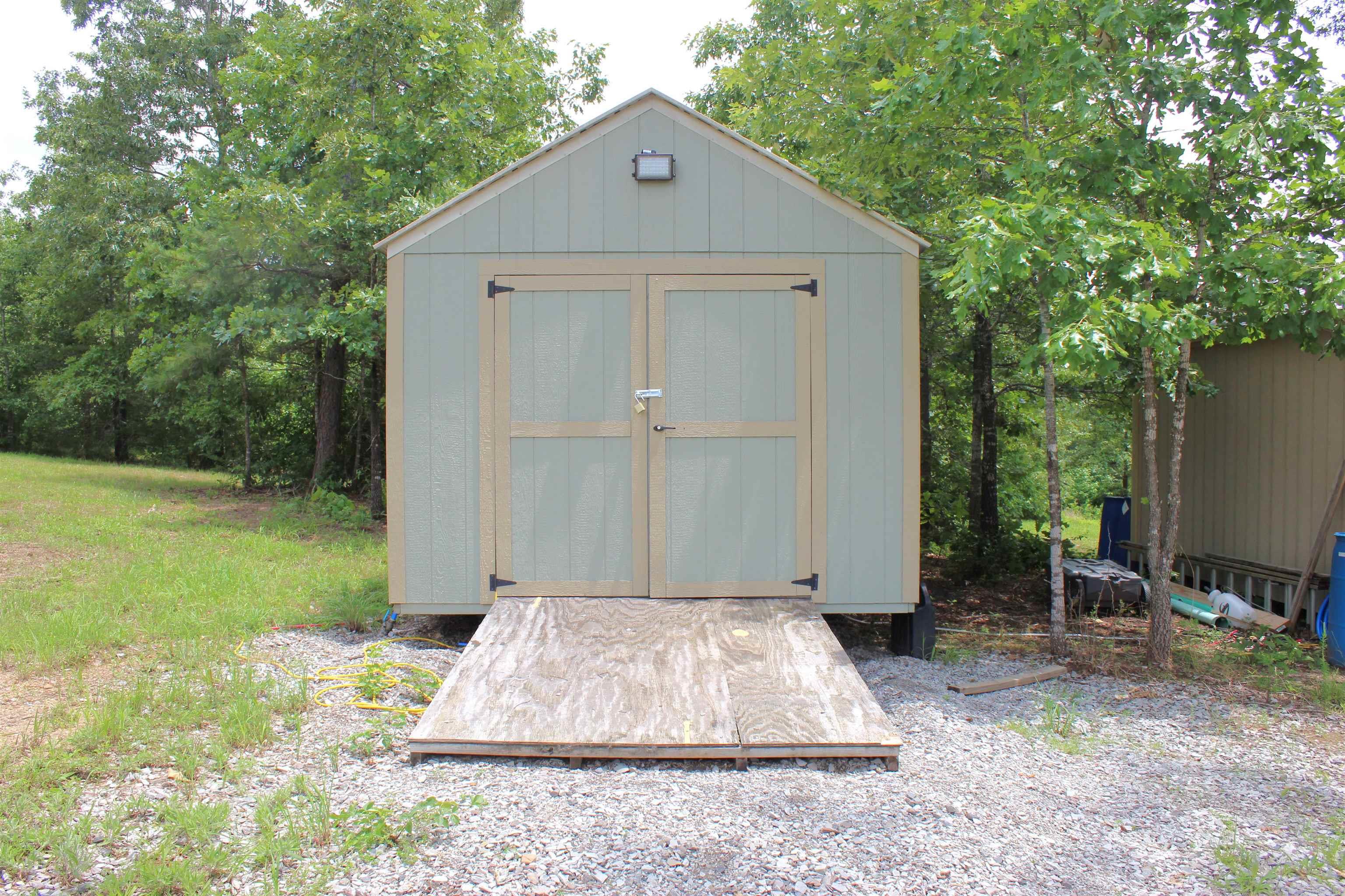 623  Batesville Mountain  Damascus, AR