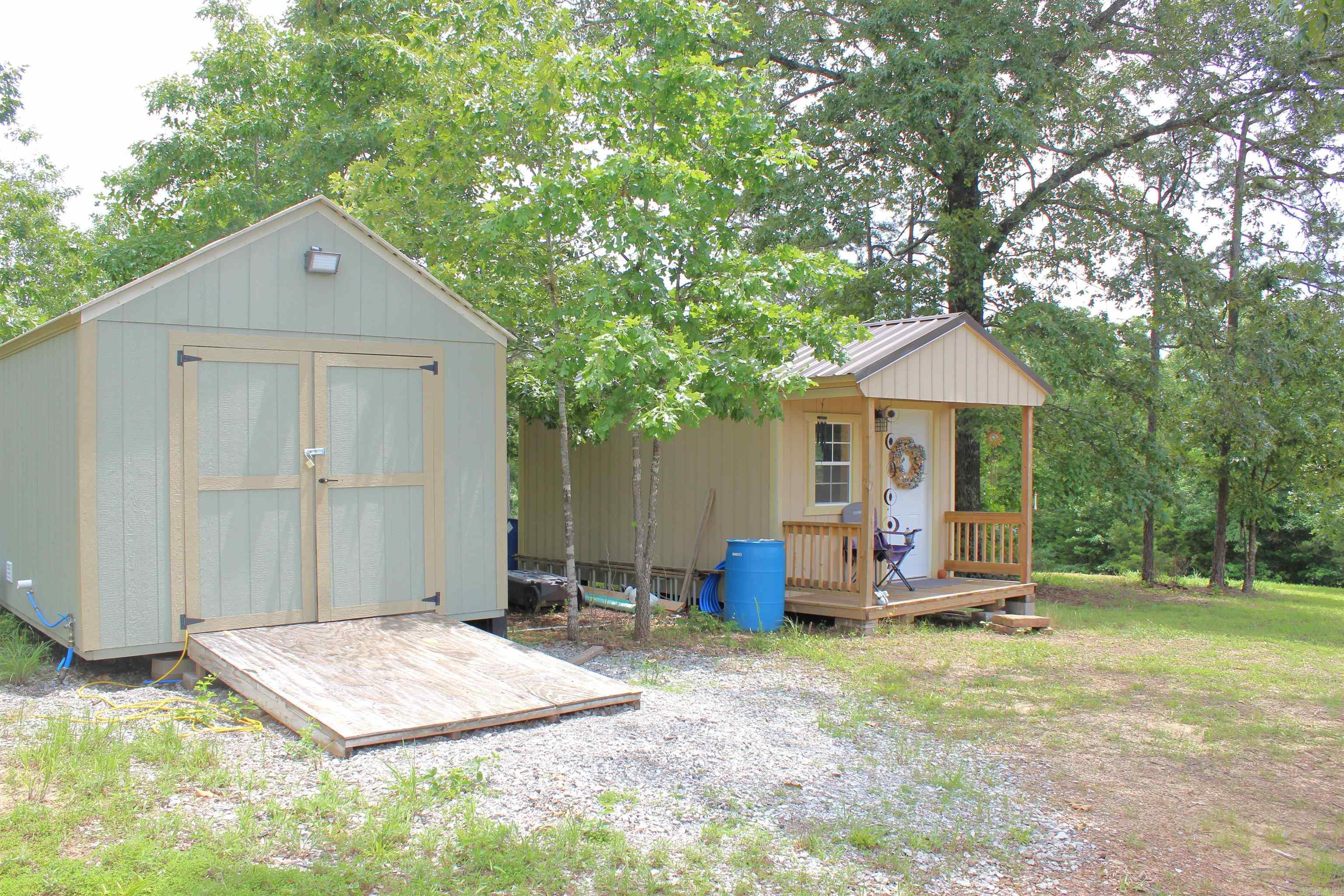 623  Batesville Mountain  Damascus, AR