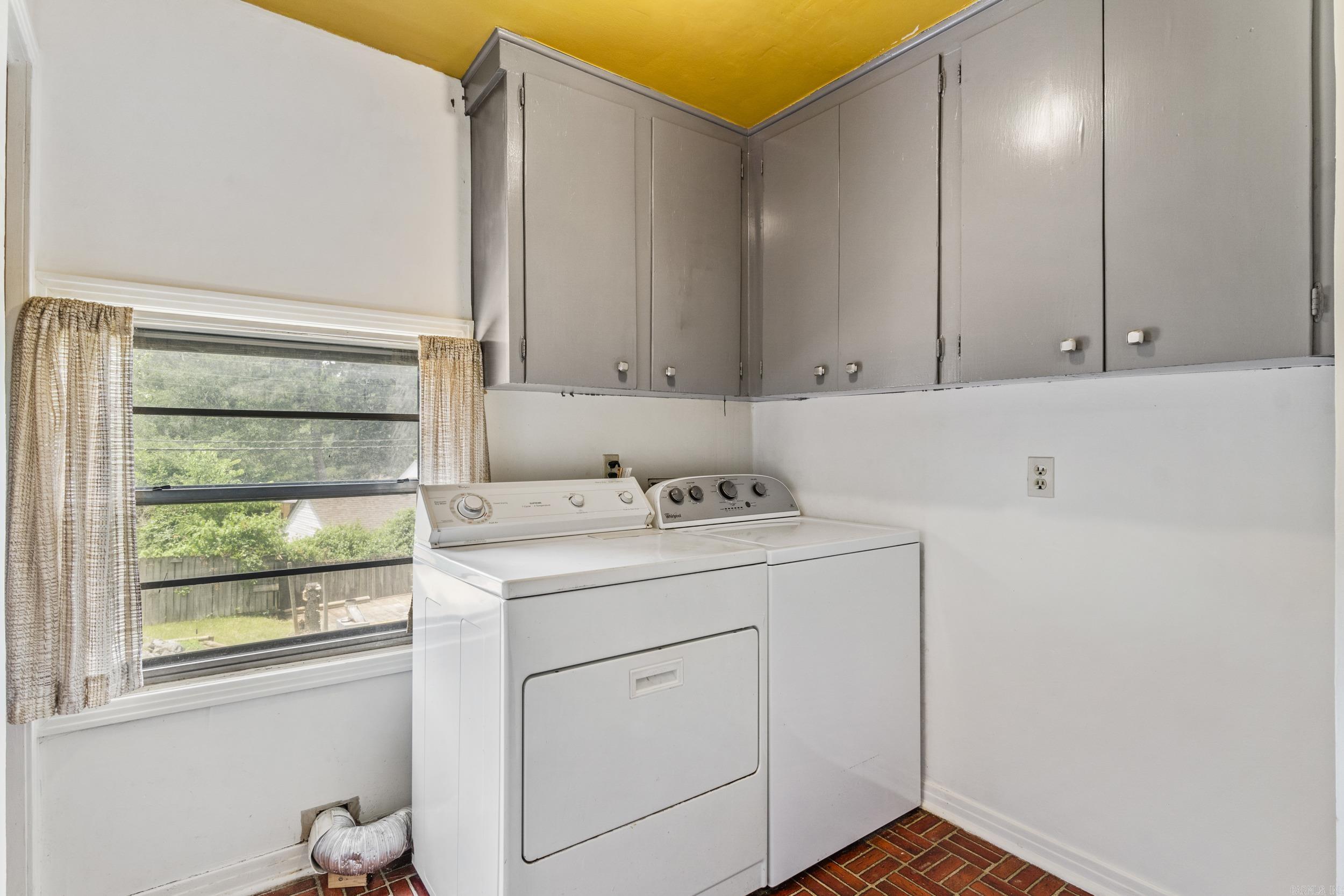 2408  Blackwood  Little Rock, AR