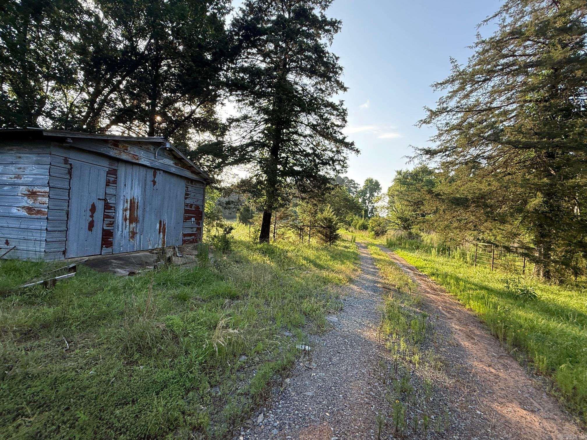 139 W Polk Road 20 Cove, AR 71937