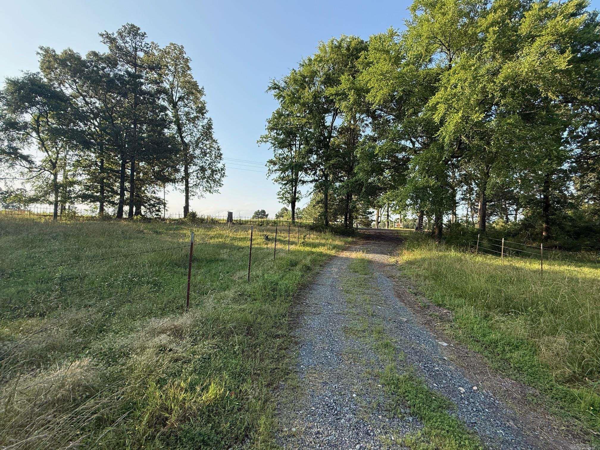 139 W Polk Road 20 Cove, AR 71937
