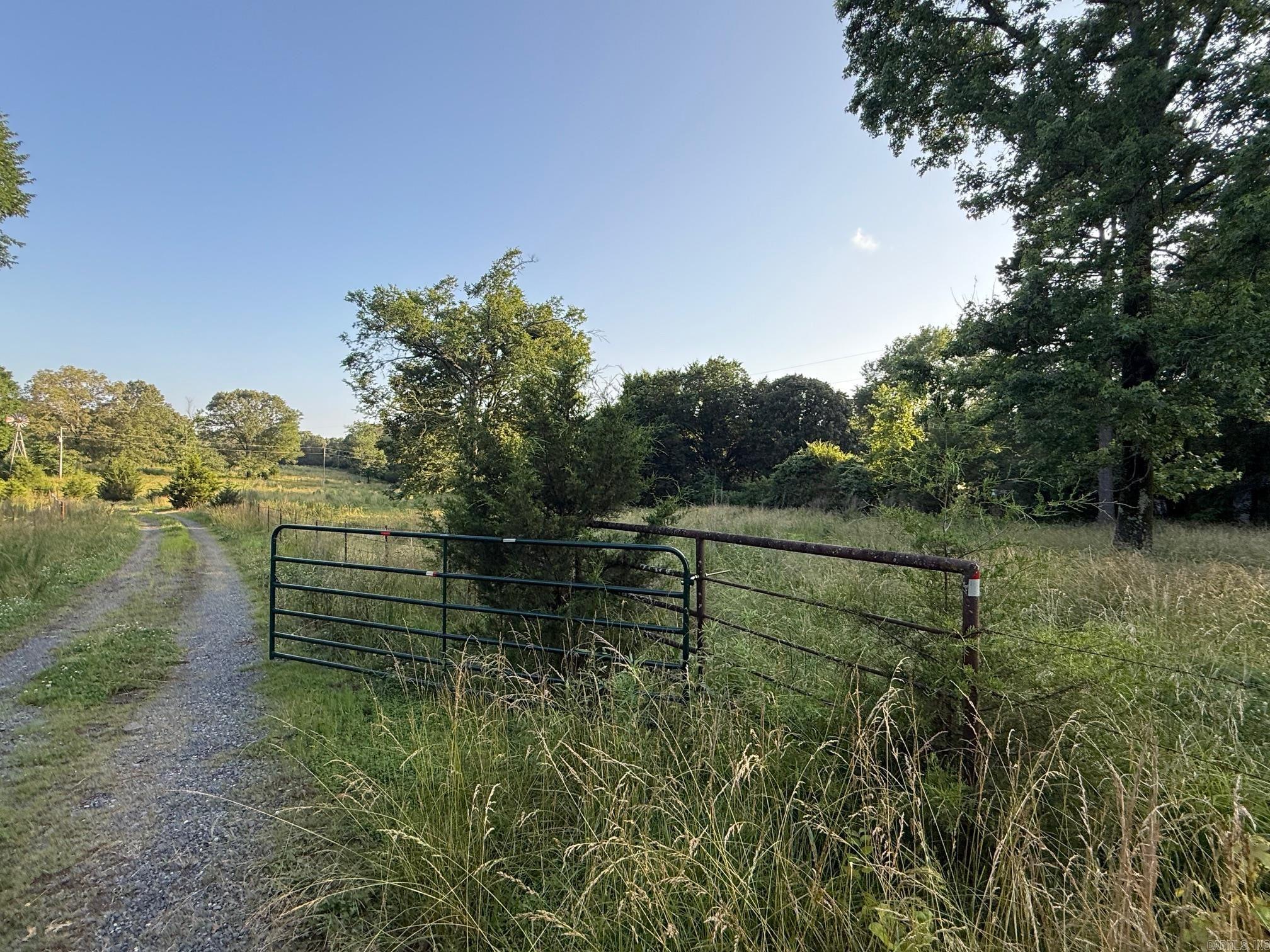 139 W Polk Road 20 Cove, AR 71937