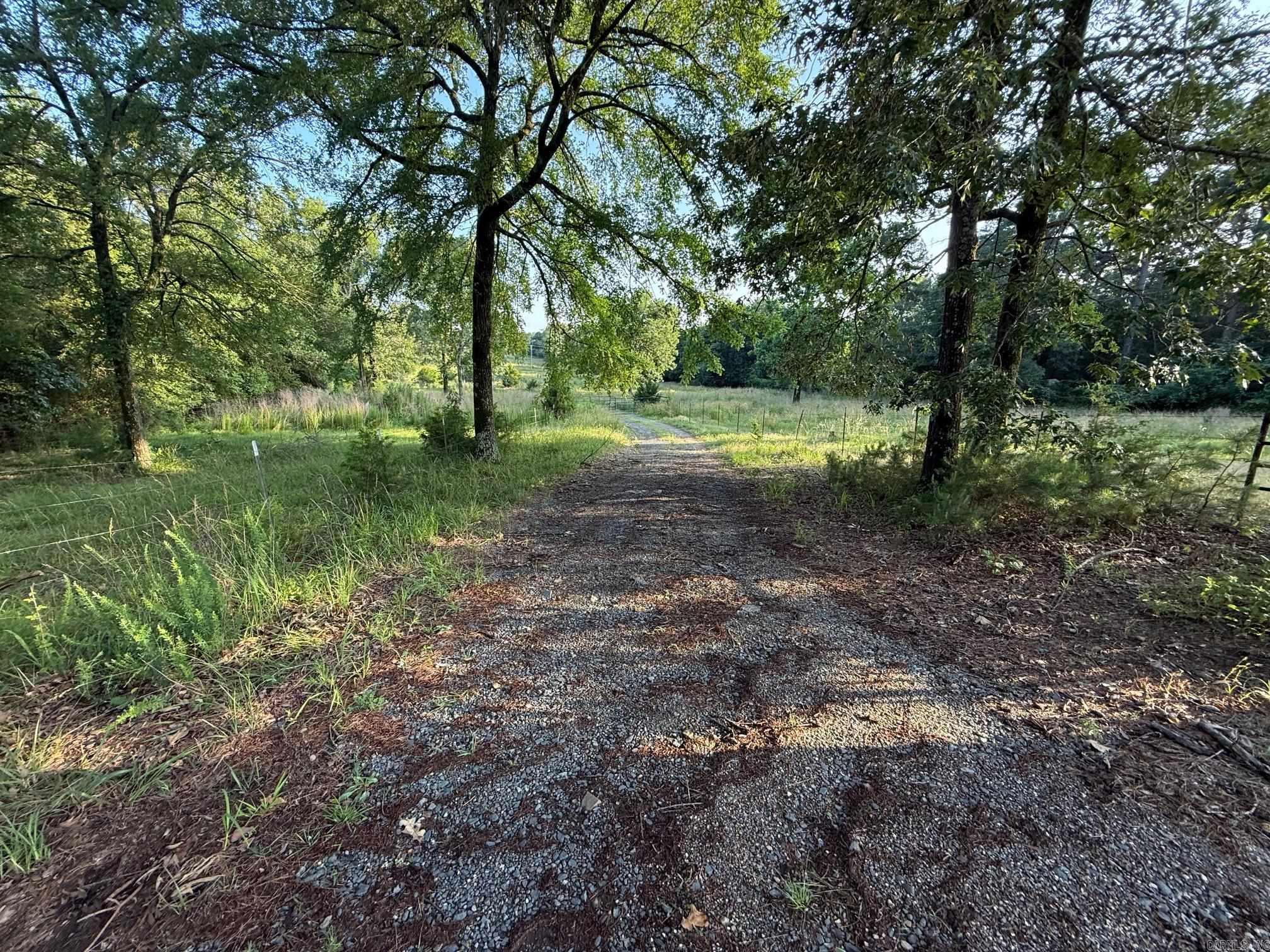 139 W Polk Road 20 Cove, AR 71937